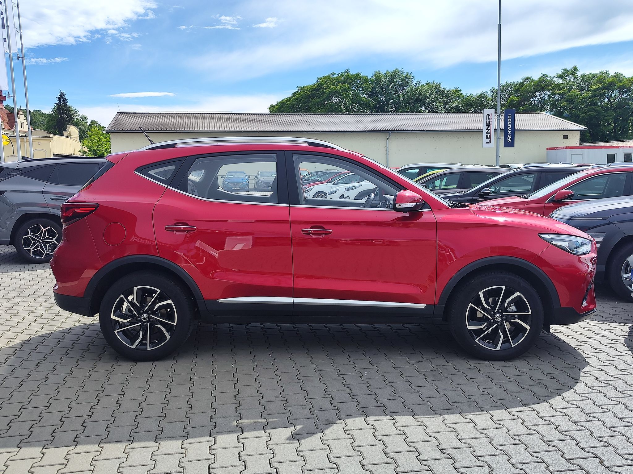 MG ZS, 1.0 TGi/82kW Exclusive AT - fotka 4