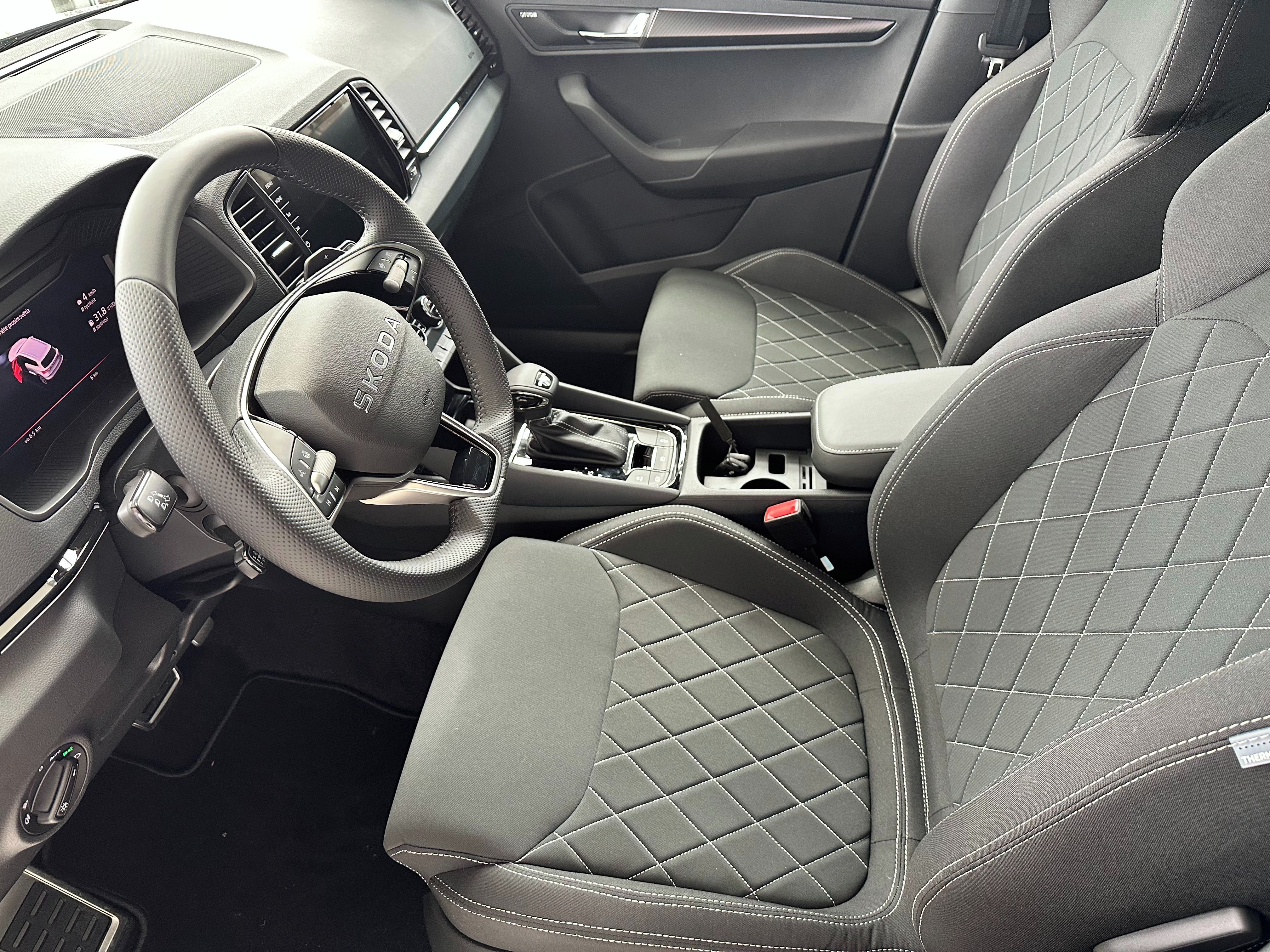 Škoda Karoq, 2,0 TDI 110 kW DSG SportLine - fotka 5