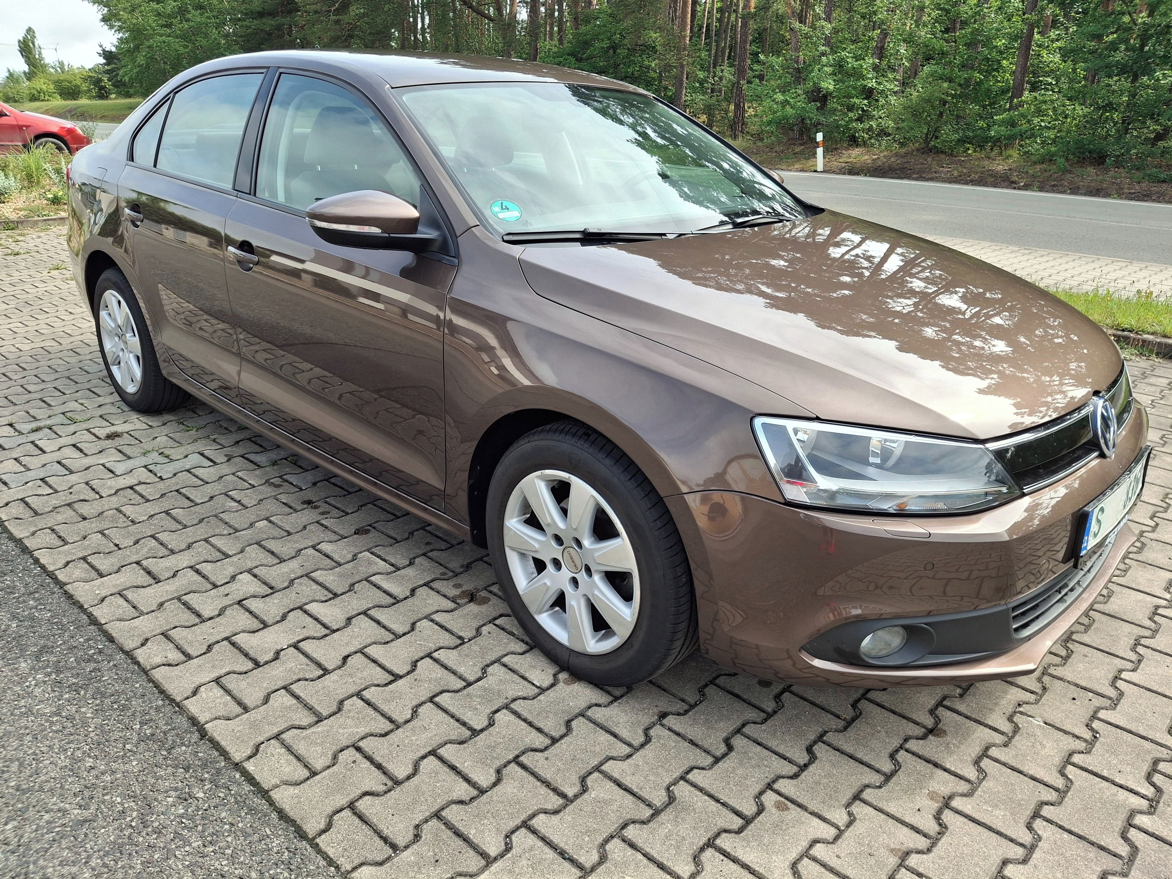 Volkswagen Jetta, 1,2 TSI 77KW DIGIKLIMA 139 TIS - fotka 3