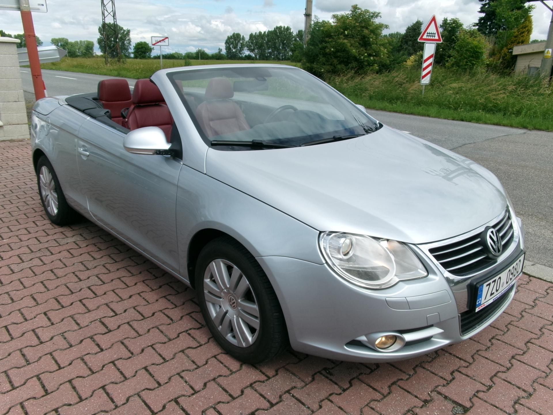 Volkswagen Eos, 2,0TDI 8V CABRIO - fotka 3