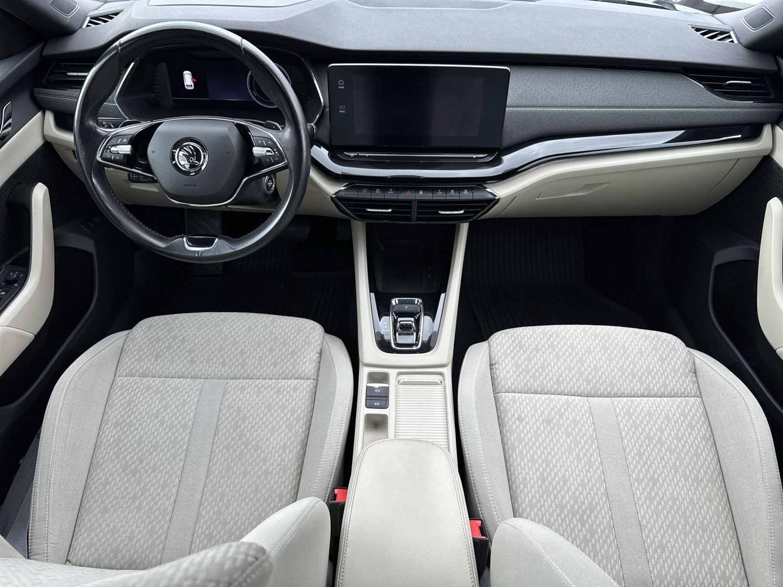 Škoda Octavia, Combi 2.0 TDI DSG Style+ - fotka 5