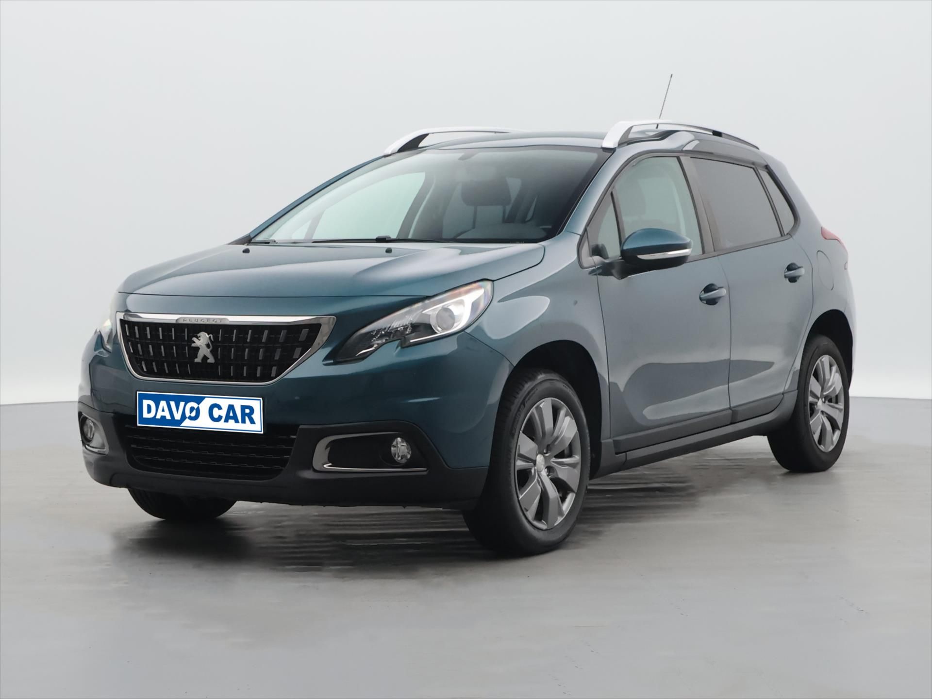 Peugeot 2008, 1,2 81 kW klimatizace CZ - fotka 3