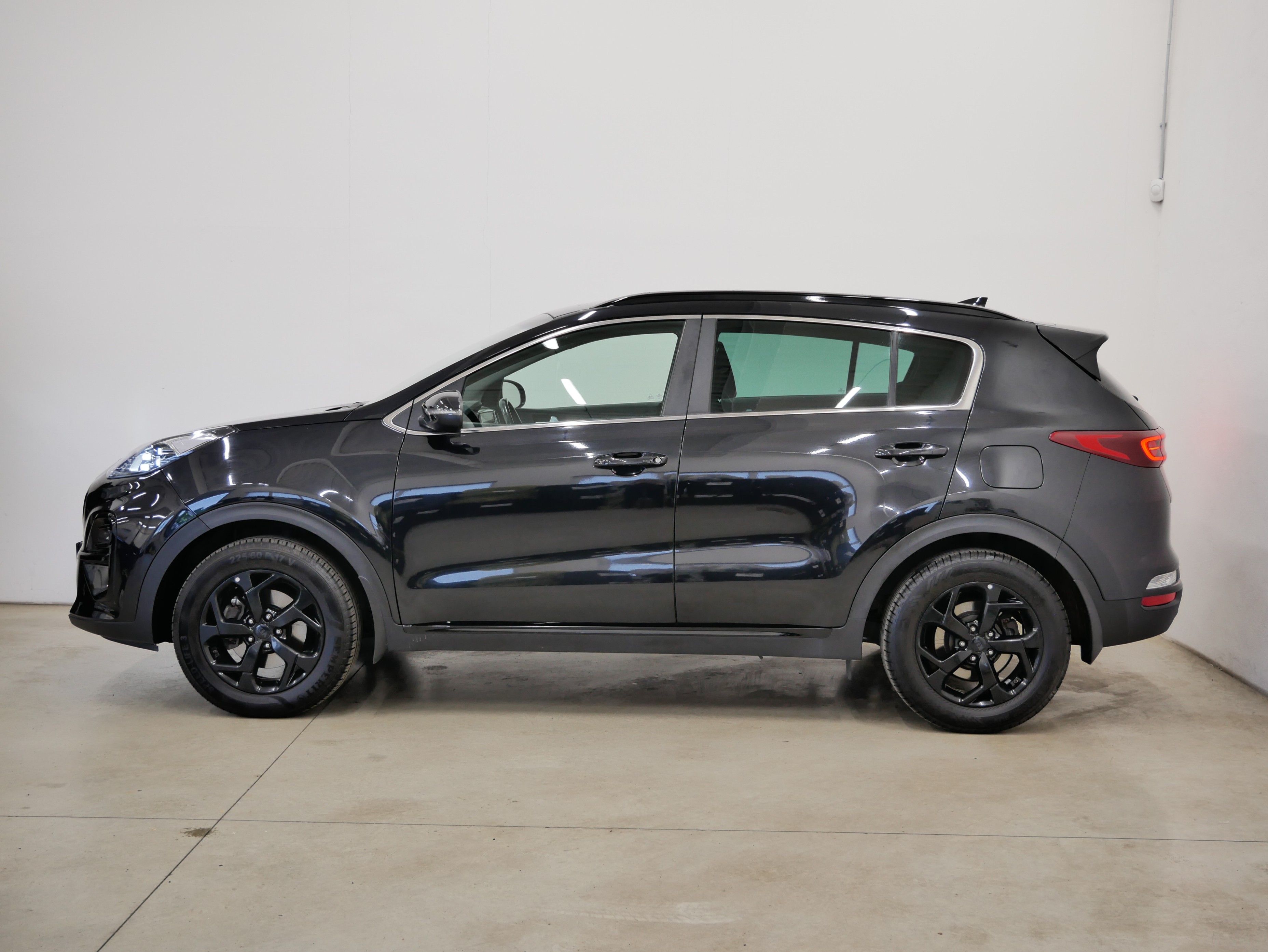 Kia Sportage, 1.6 TGDI 130 kW Black Edi. 4x4 - fotka 3