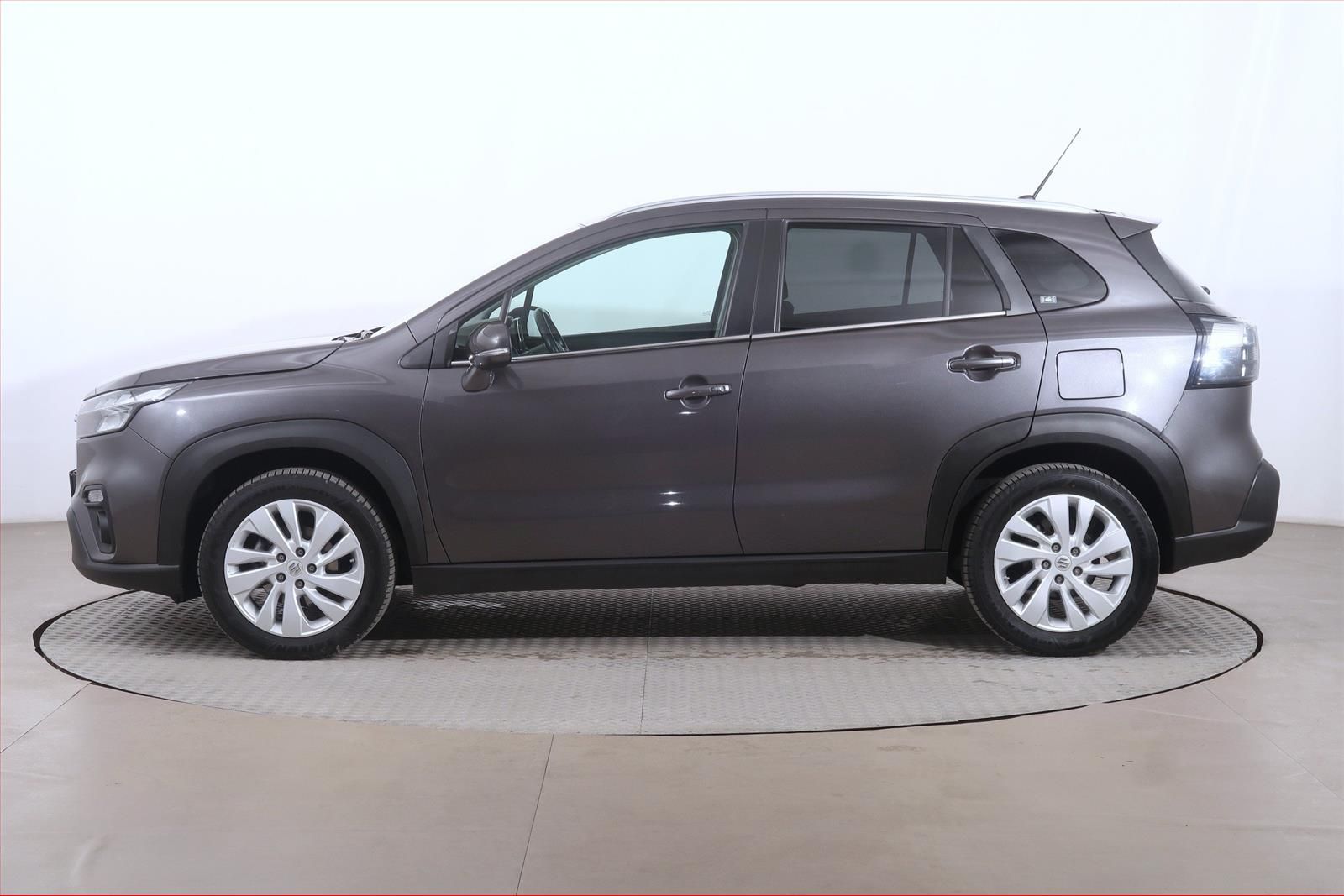 Suzuki SX4 S-Cross, 1.4 BoosterJet, GL+, 4X4 - fotka 3
