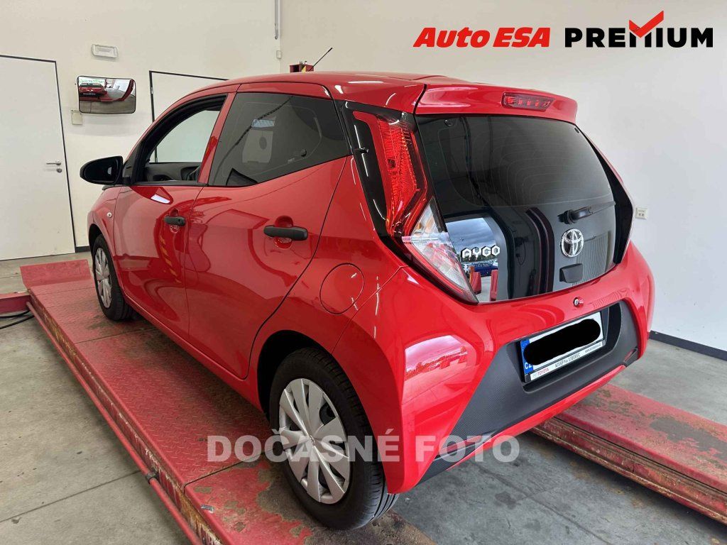 Toyota Aygo, 1.0 i - fotka 2