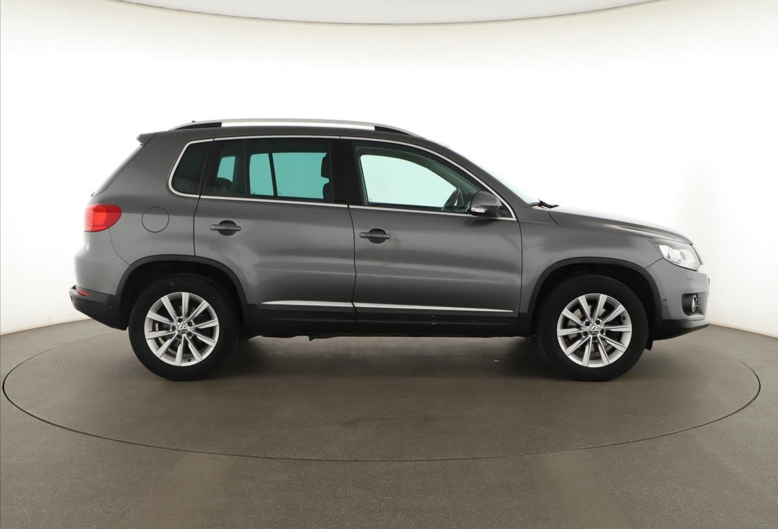 Volkswagen Tiguan, 2.0 TDI, Kůže, Navi - fotka 6