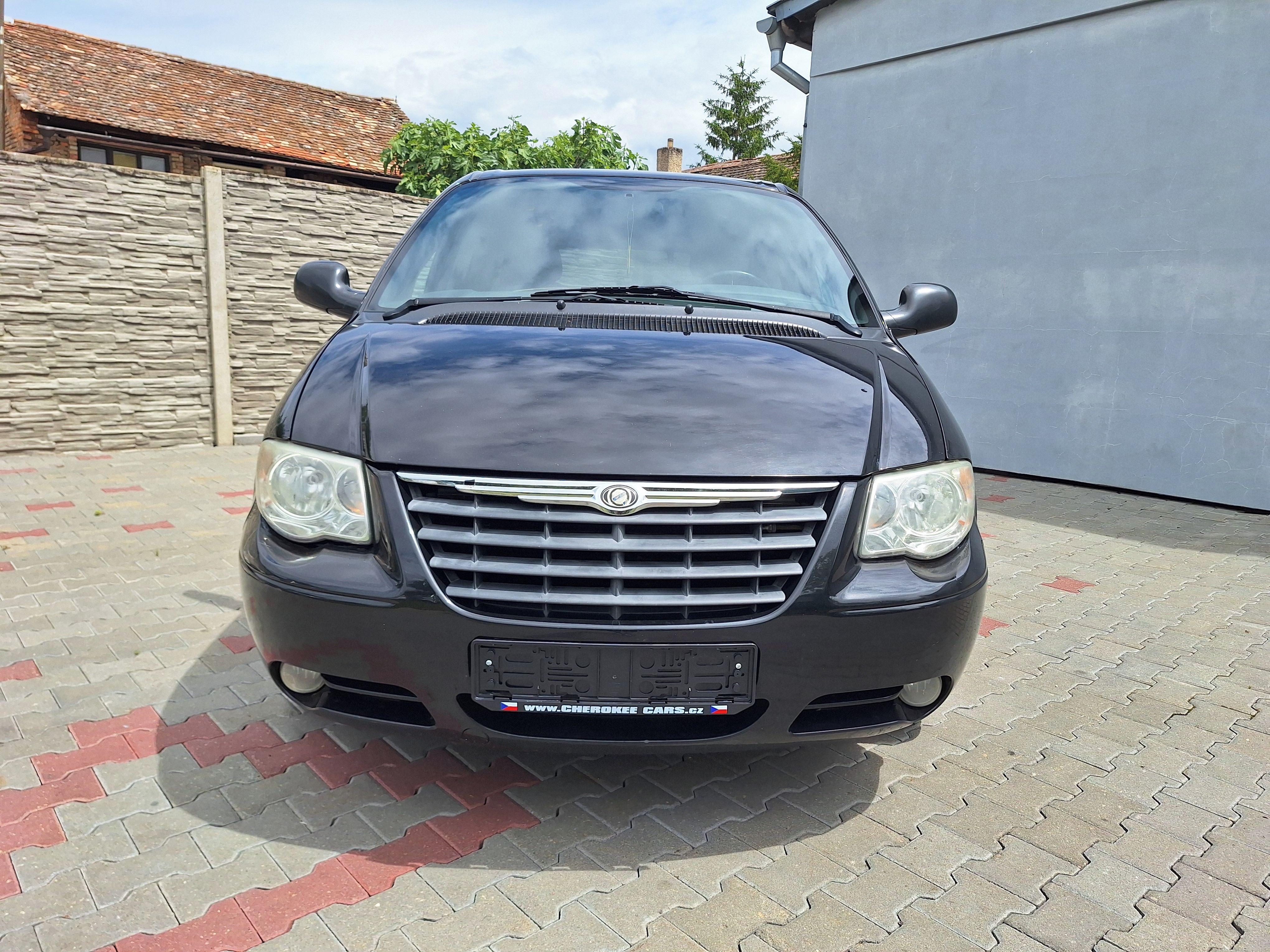 Chrysler Grand Voyager, 2,8CRD 110kW,tažné,7míst - fotka 3