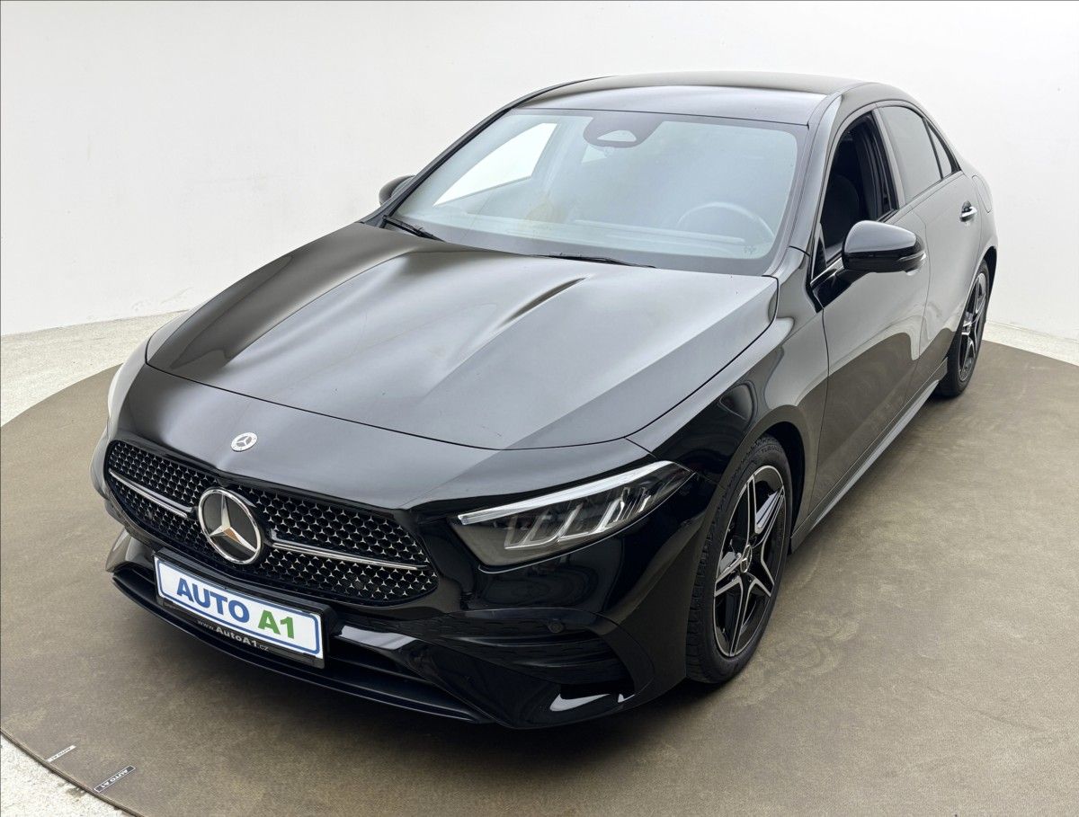 Mercedes-Benz Třídy A, 1,3 200 120kW AMG LED KAMERA