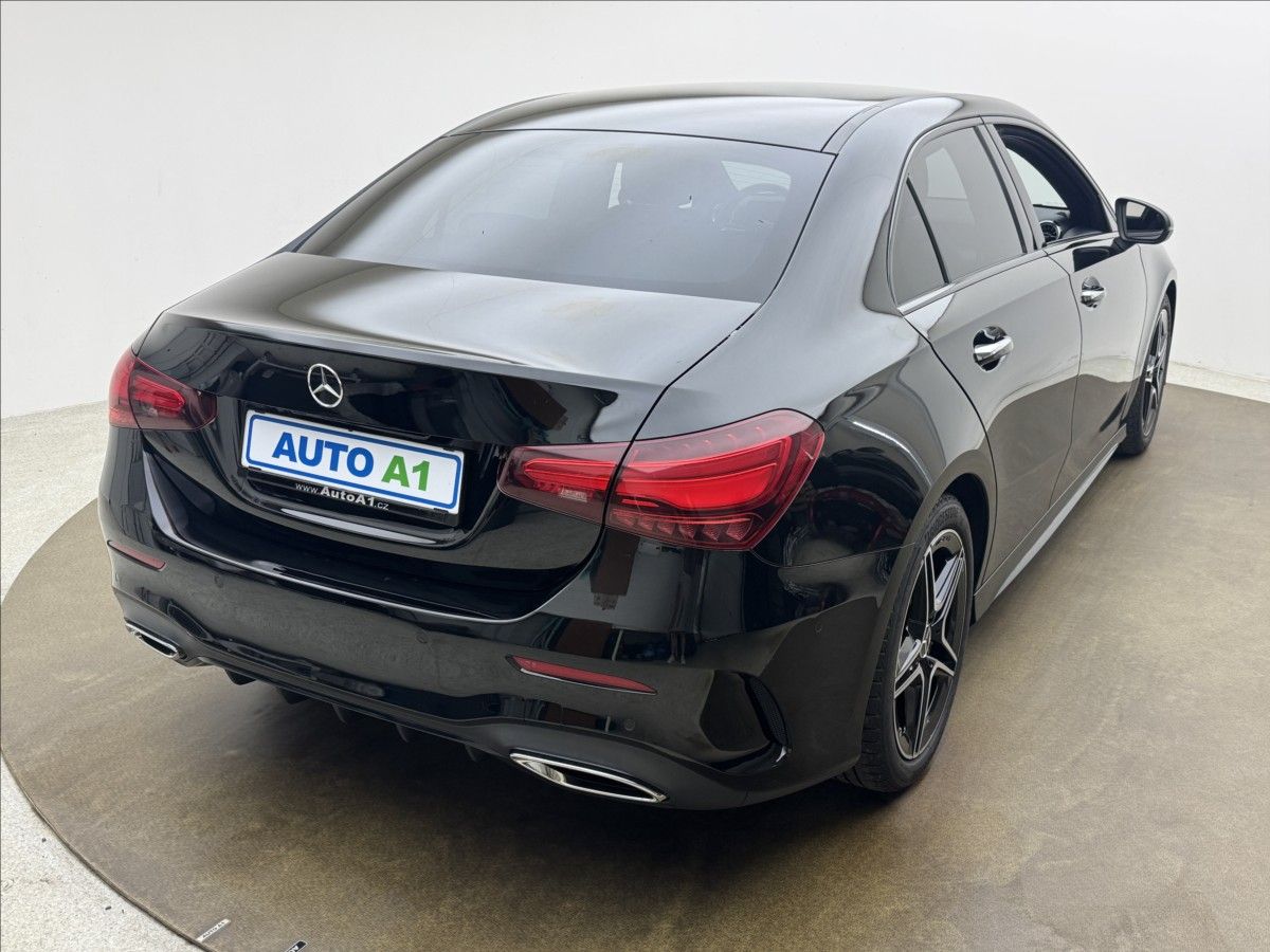 Mercedes-Benz Třídy A, 1,3 200 120kW AMG LED KAMERA - fotka 4