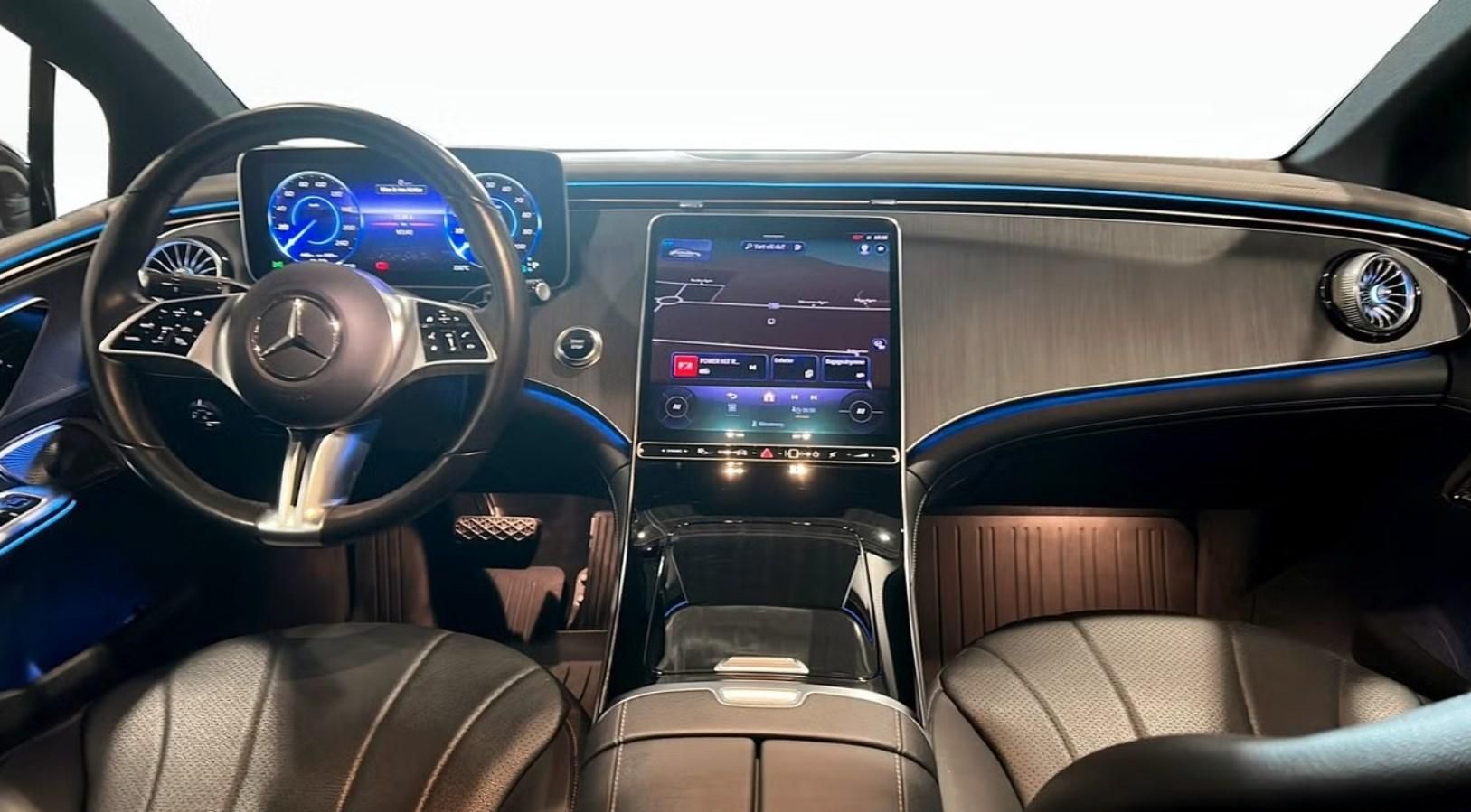 Mercedes-Benz EQE, 300 98kWh Kamera Tažné - fotka 4