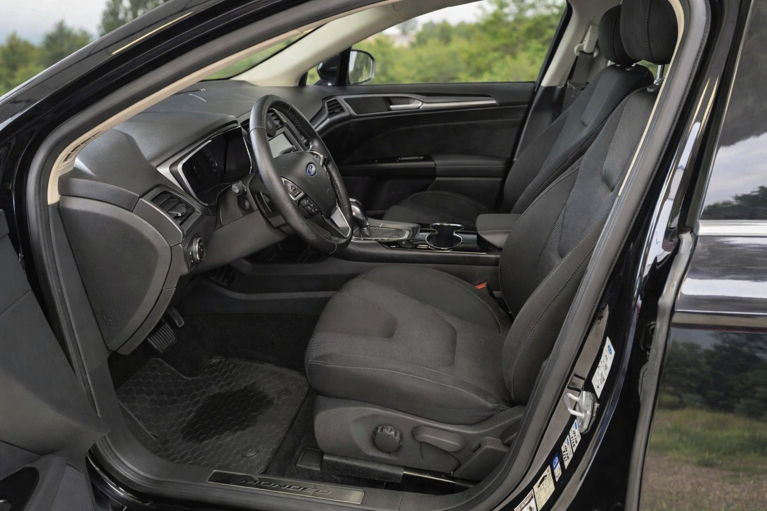 Ford Mondeo, FORD MONDEO V Kombi AWD, 1.maj - fotka 3