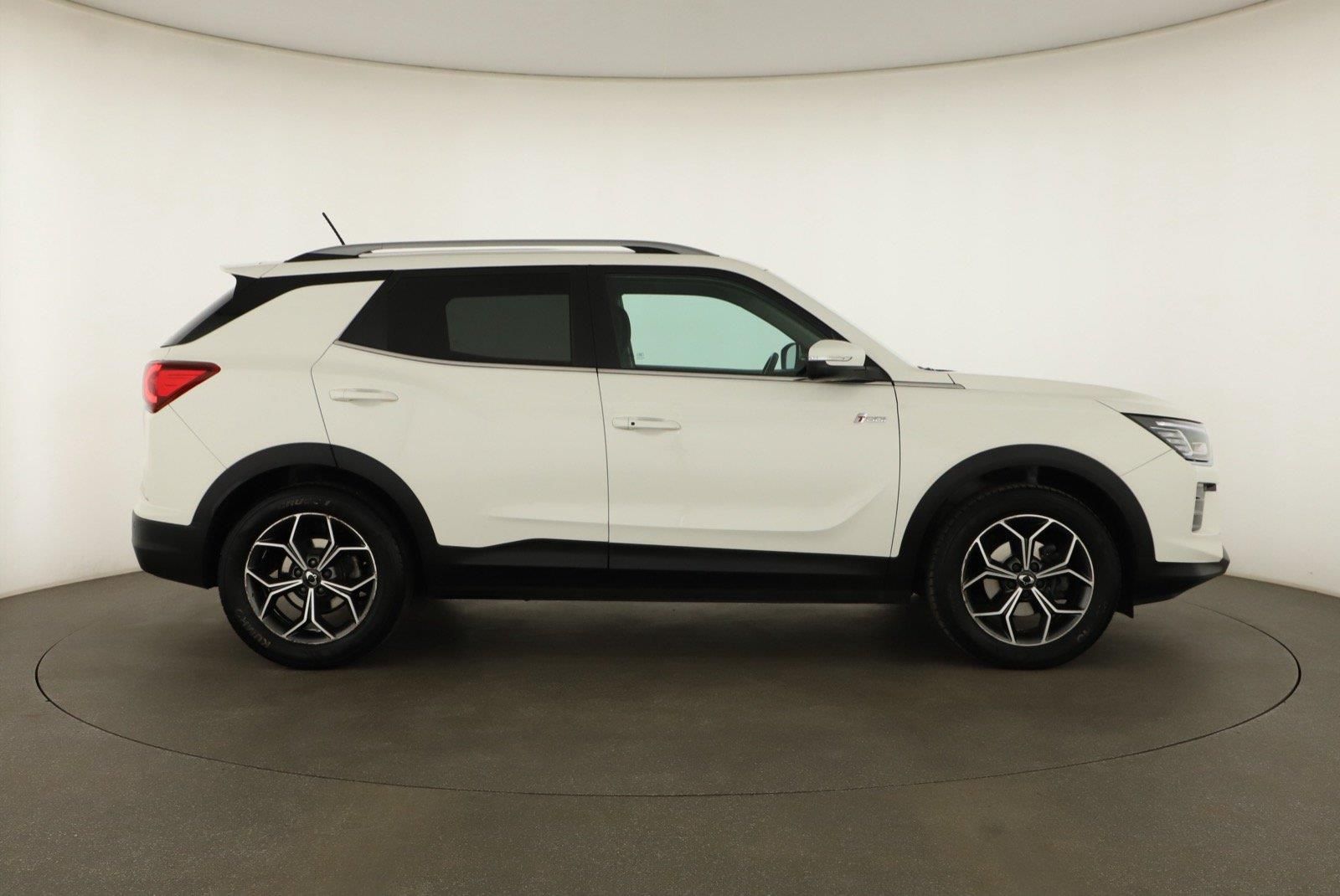 SsangYong Korando, 1.5 T-GDI, Záruka, Automat - fotka 6