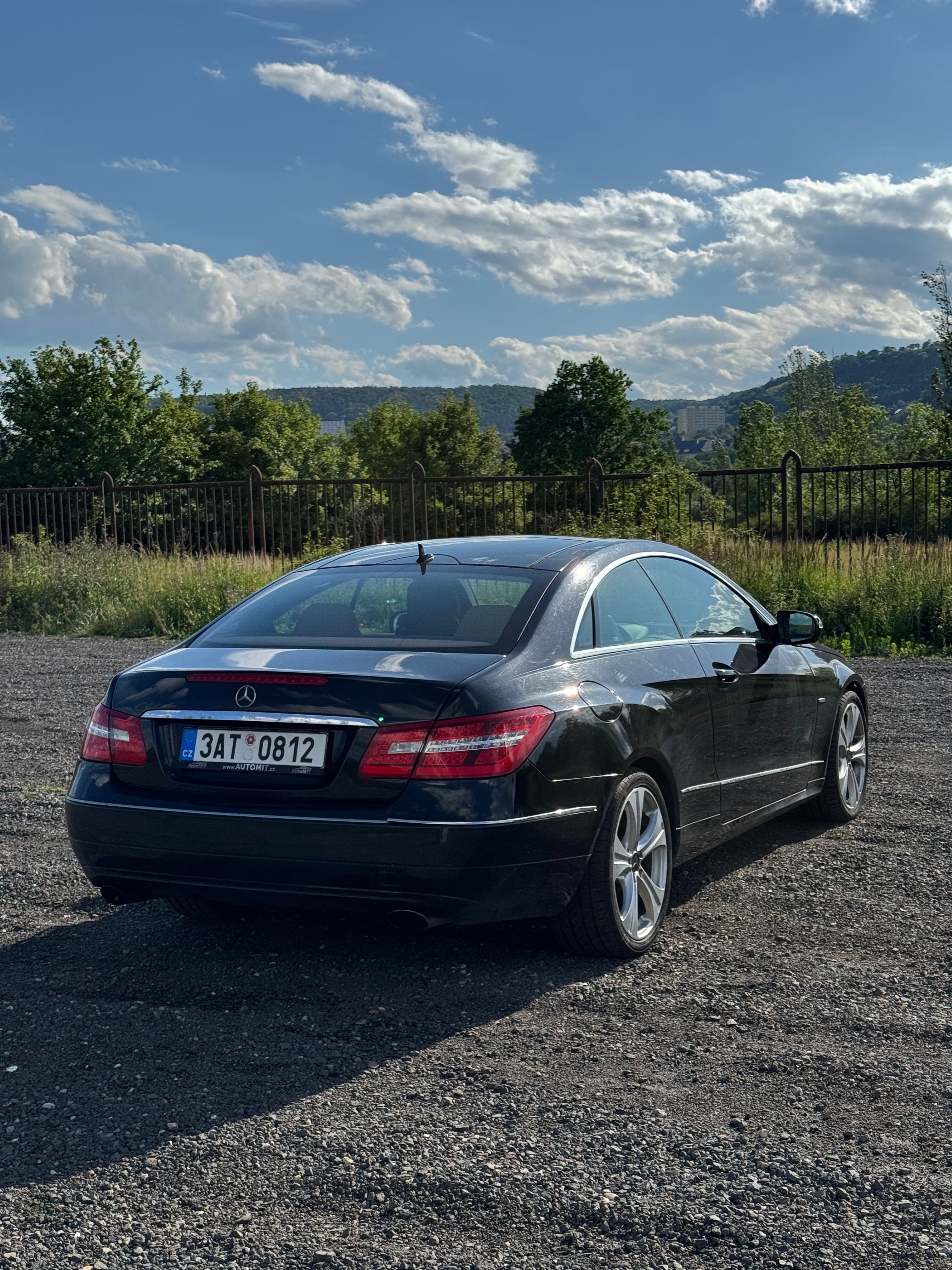 Mercedes-Benz Třídy E, 350 CDI Automat 170kw - fotka 6