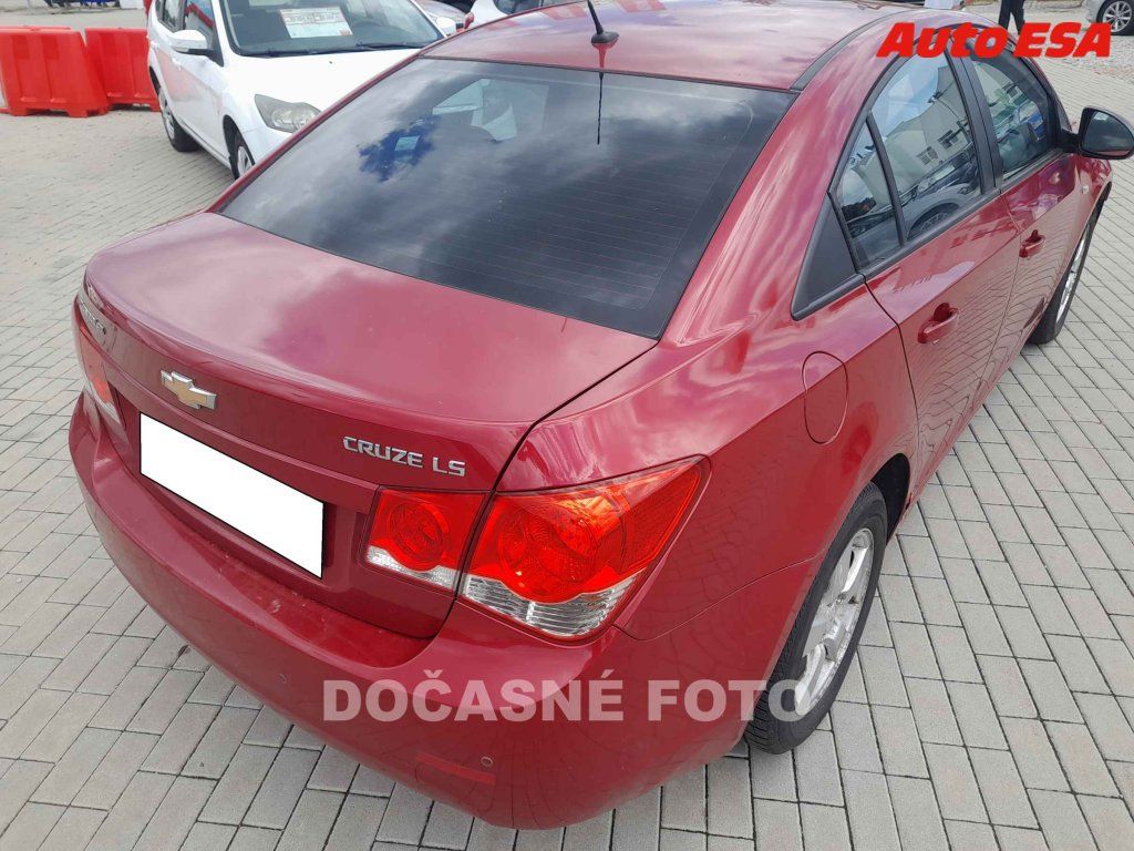 Chevrolet Cruze, 1.8,ČR - fotka 2
