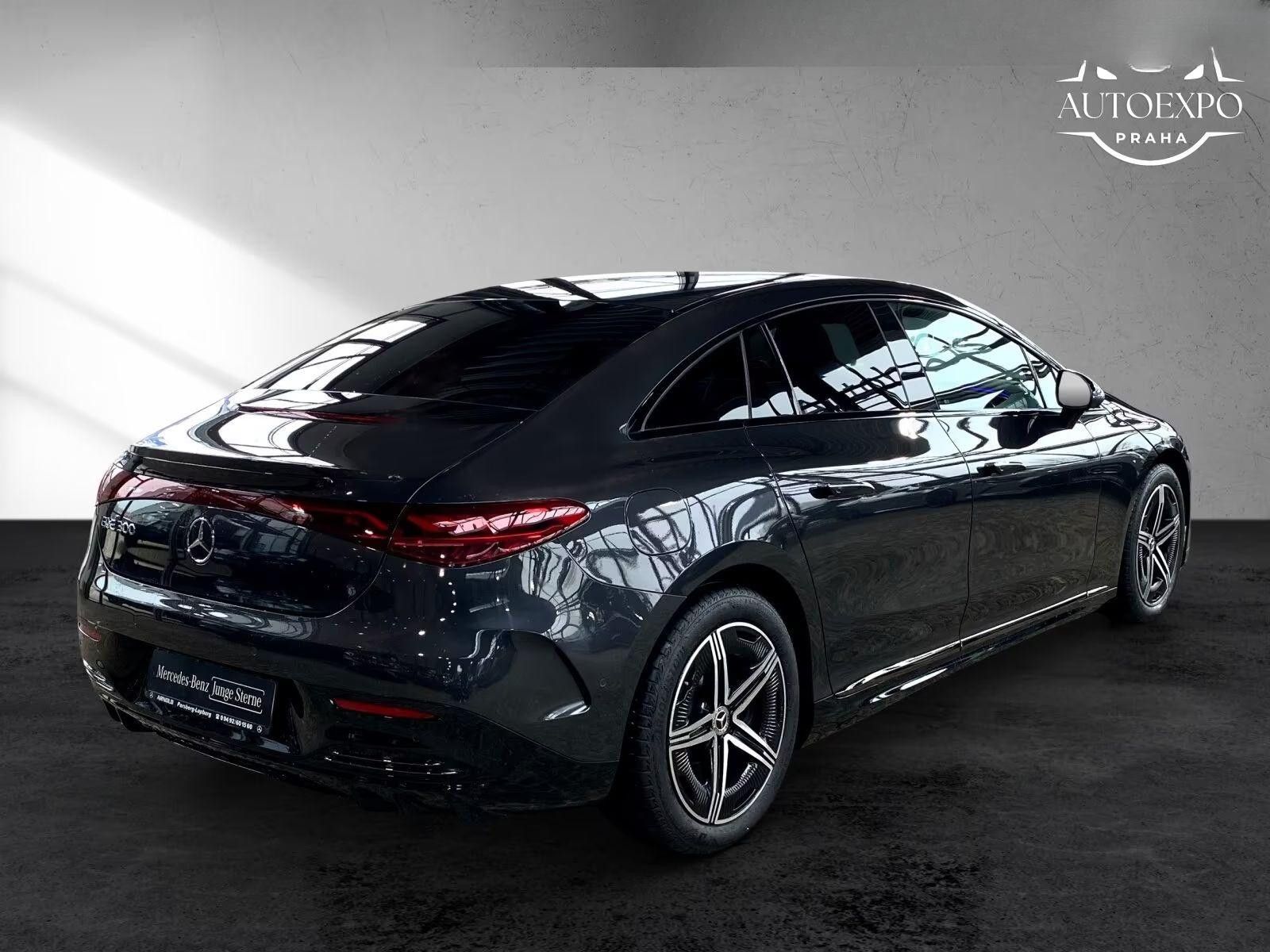 Mercedes-Benz EQE, 300 AMG Line Night - fotka 4