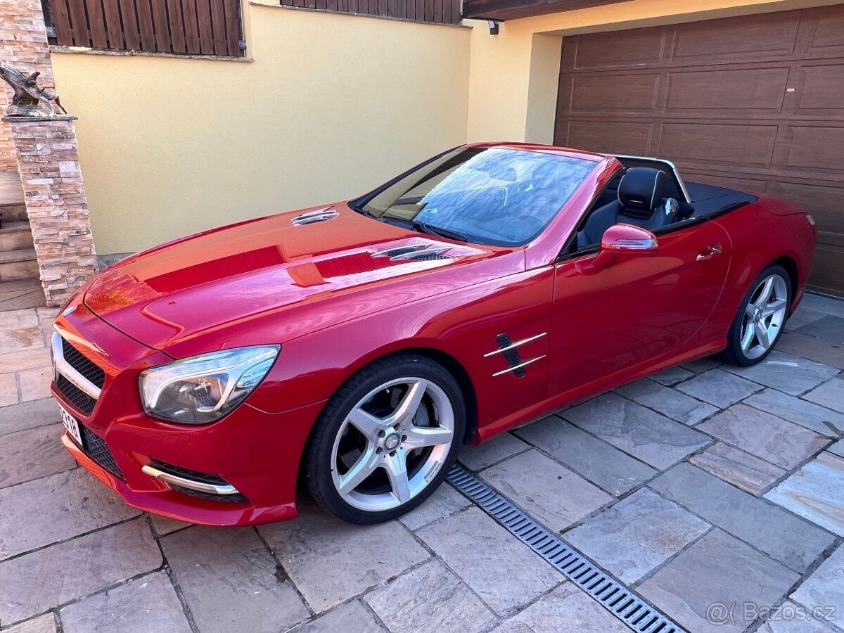 Mercedes-Benz SL, W231 SL350 V6 AMG, Magic Sky - fotka 2