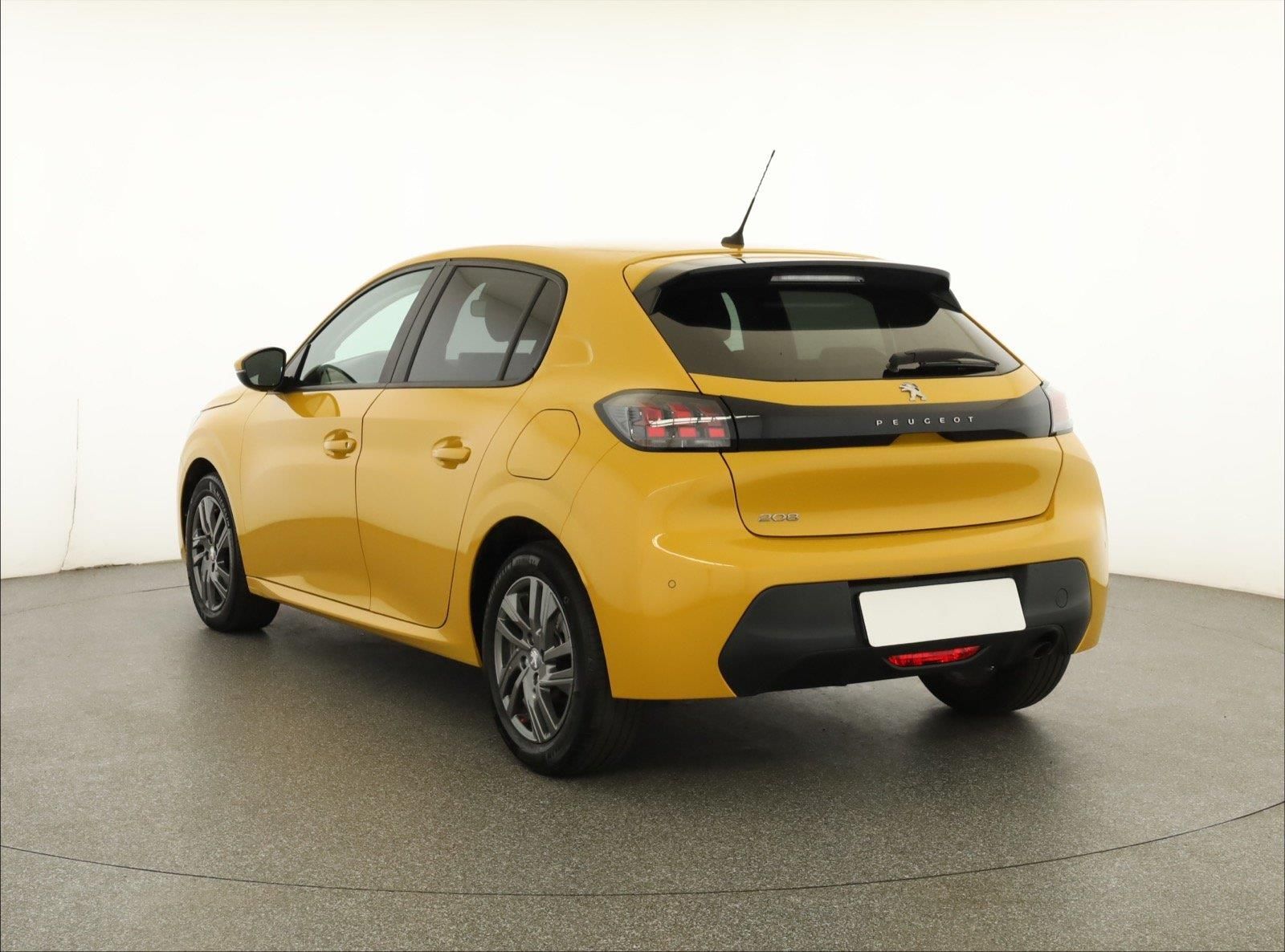 Peugeot 208, 1.2 PureTech, ČR,1.maj - fotka 4