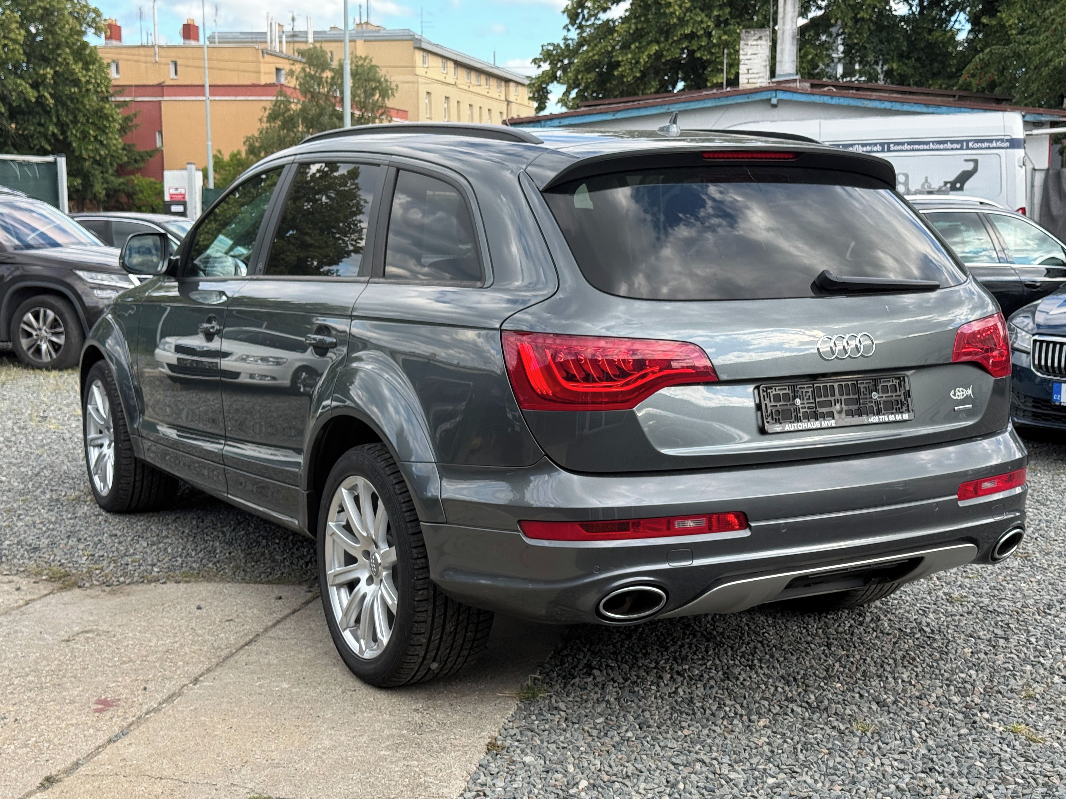 Audi Q7, 4.2 tdi top stav a výbava - fotka 6