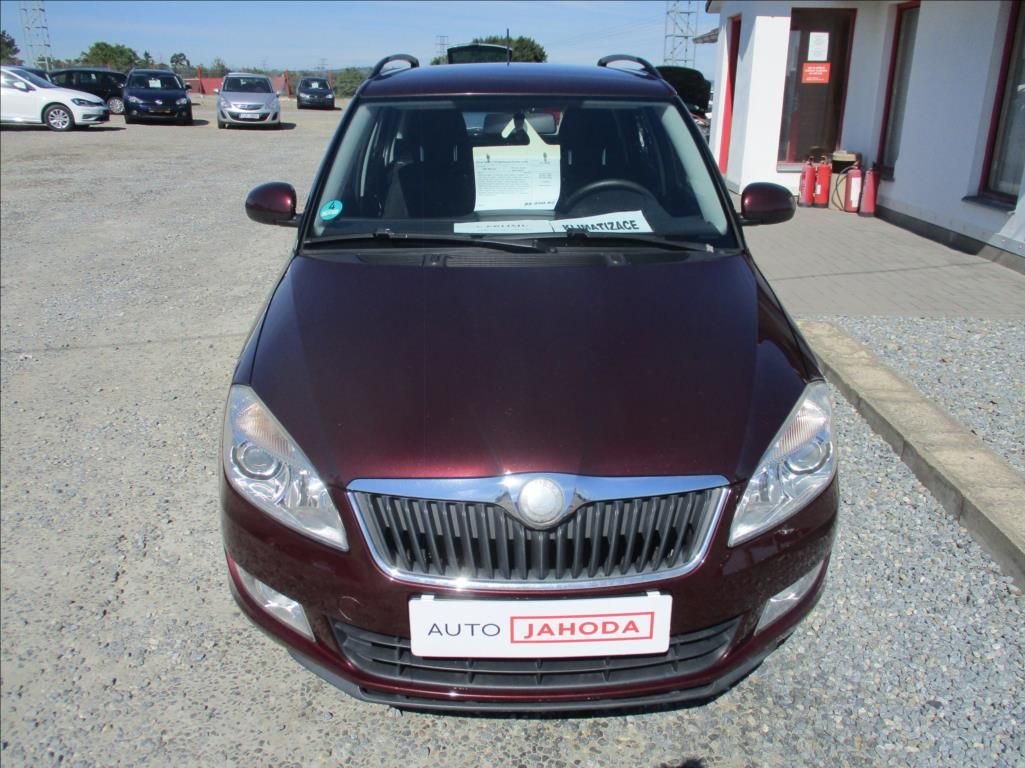 Škoda Fabia, 1,2 TSI, digiklima,servis,tažn - fotka 2