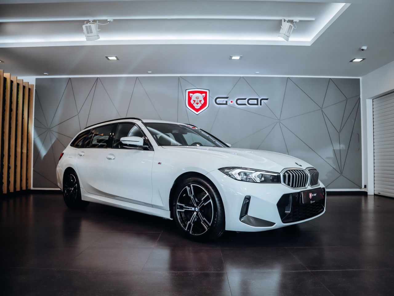 BMW Řada 3, 320d xDrive Touring M-Paket