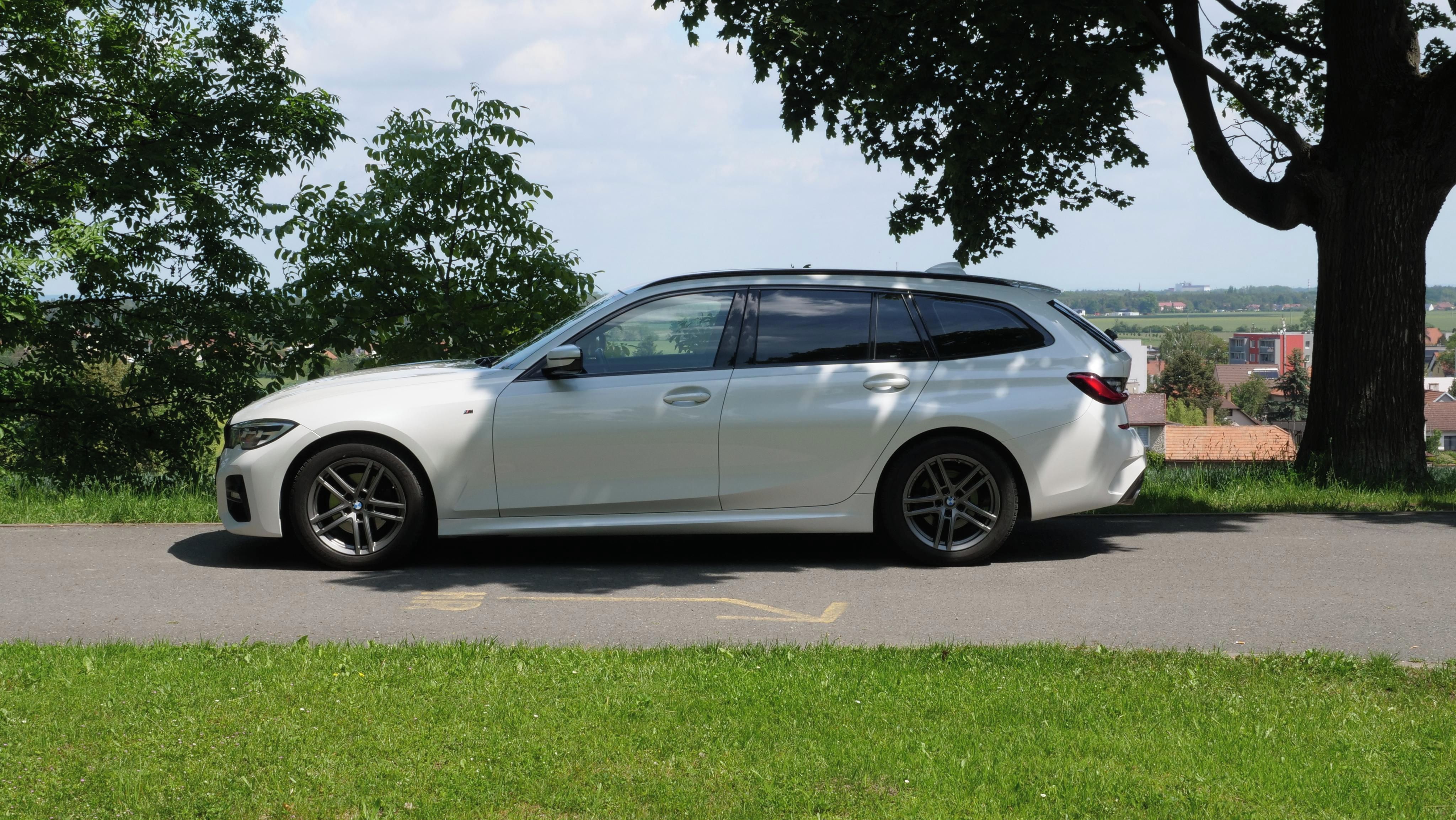 BMW Řada 3, M-Paket, 140 kW - fotka 2