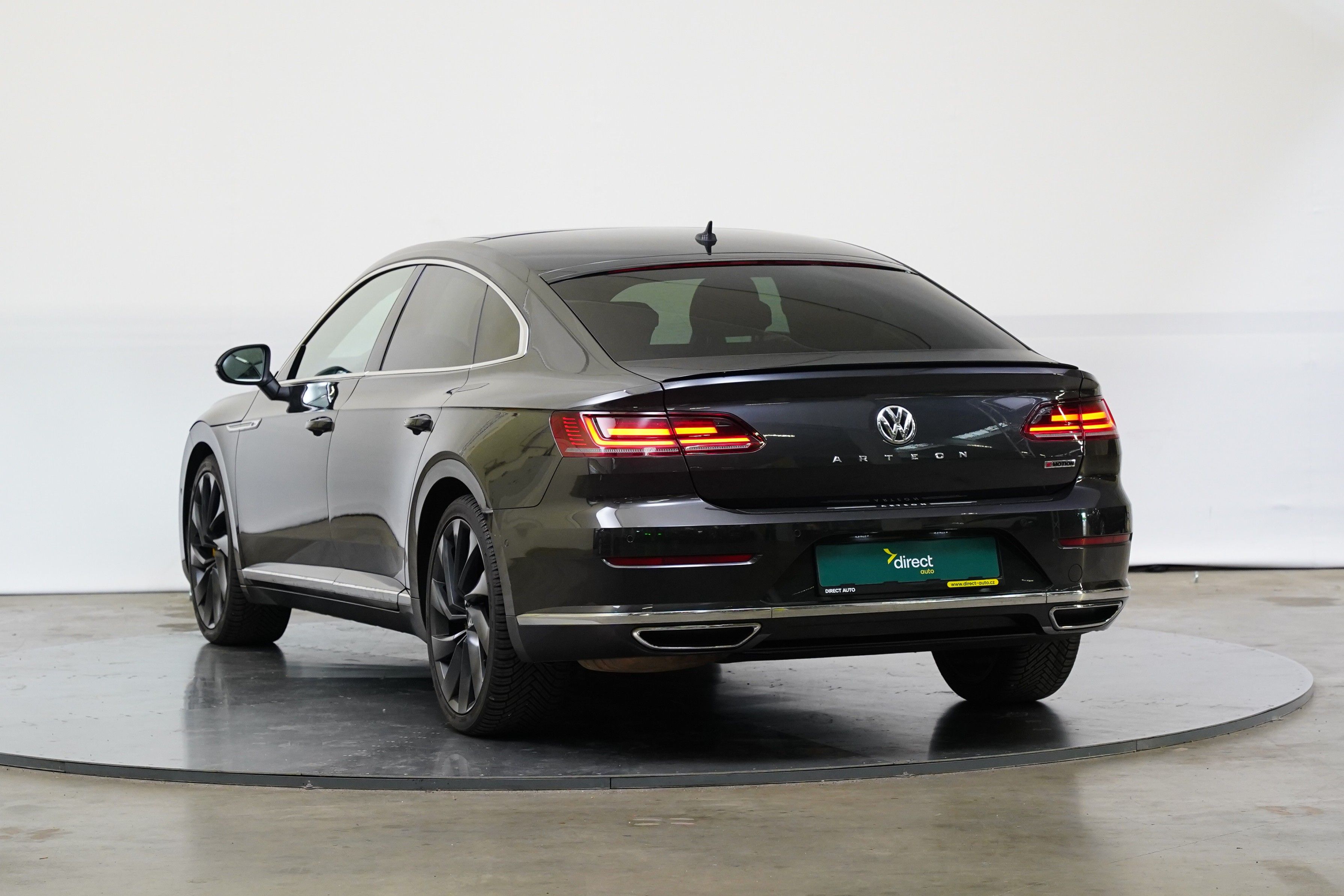 Volkswagen Arteon, 2.0 TDI 176 kW 4x4 R-Line - fotka 4