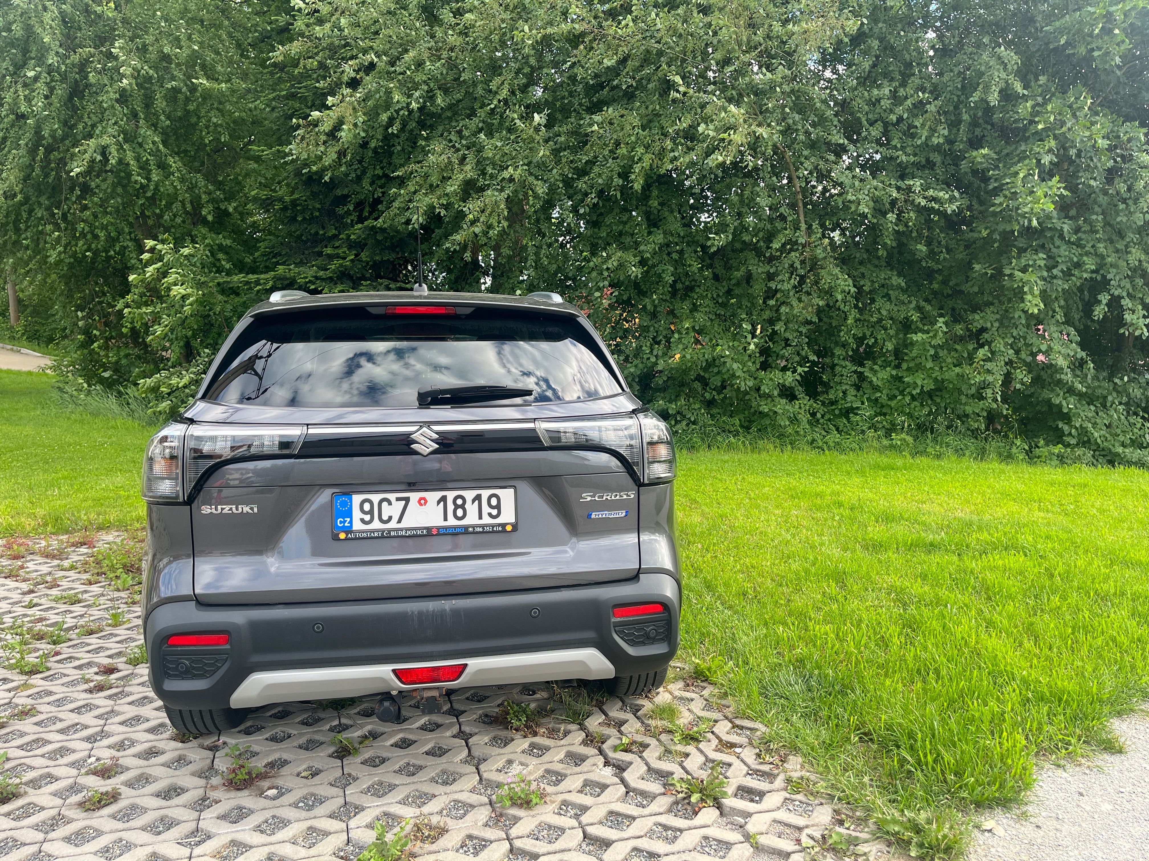 Suzuki SX4 S-Cross, 1,4 Boosterjet AllGrip Hybrid - fotka 2