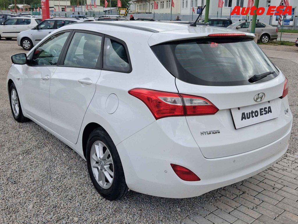 Hyundai i30, 1.6 - fotka 6