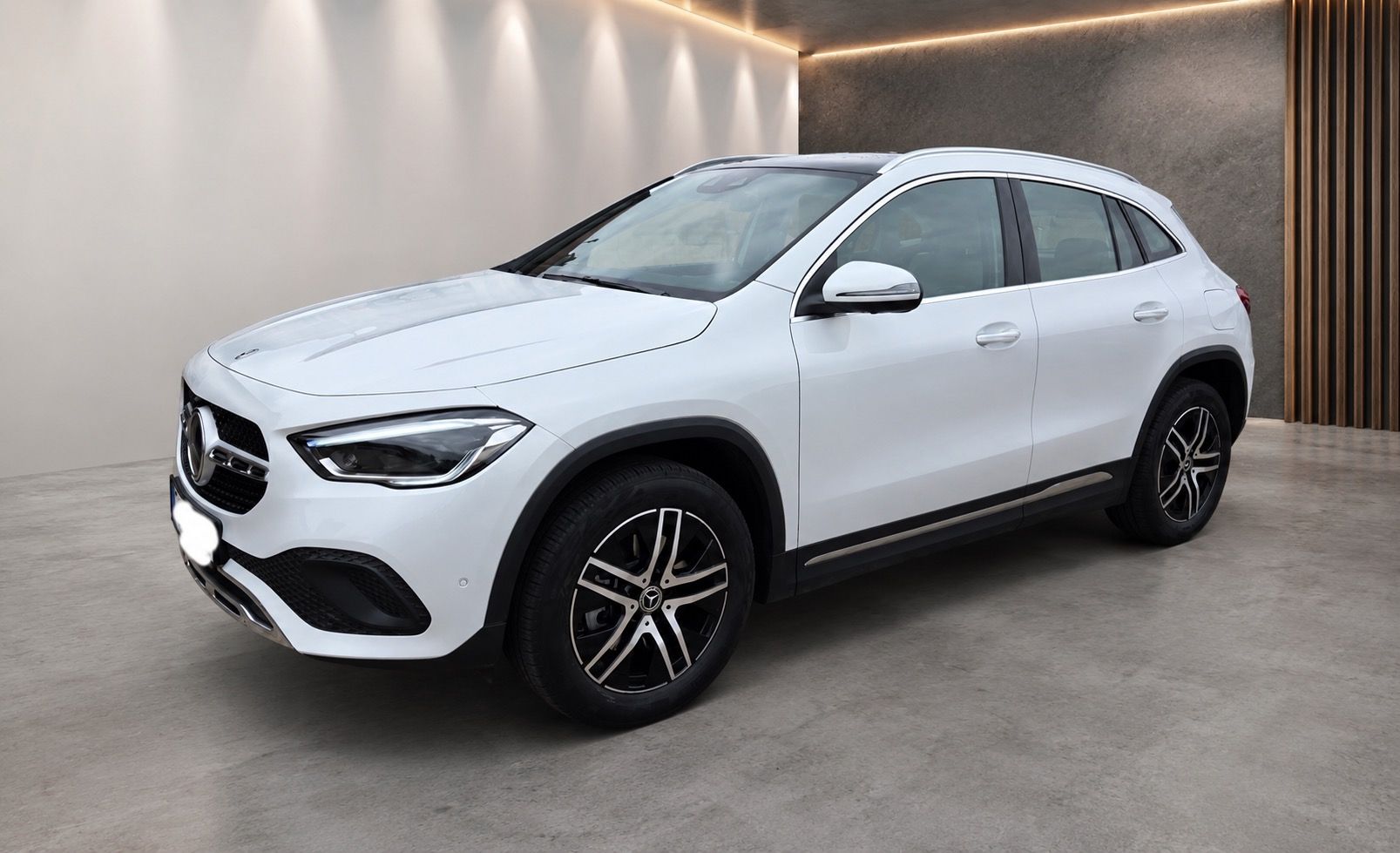 Mercedes-Benz GLA, GLA 250e/ 3000 KM