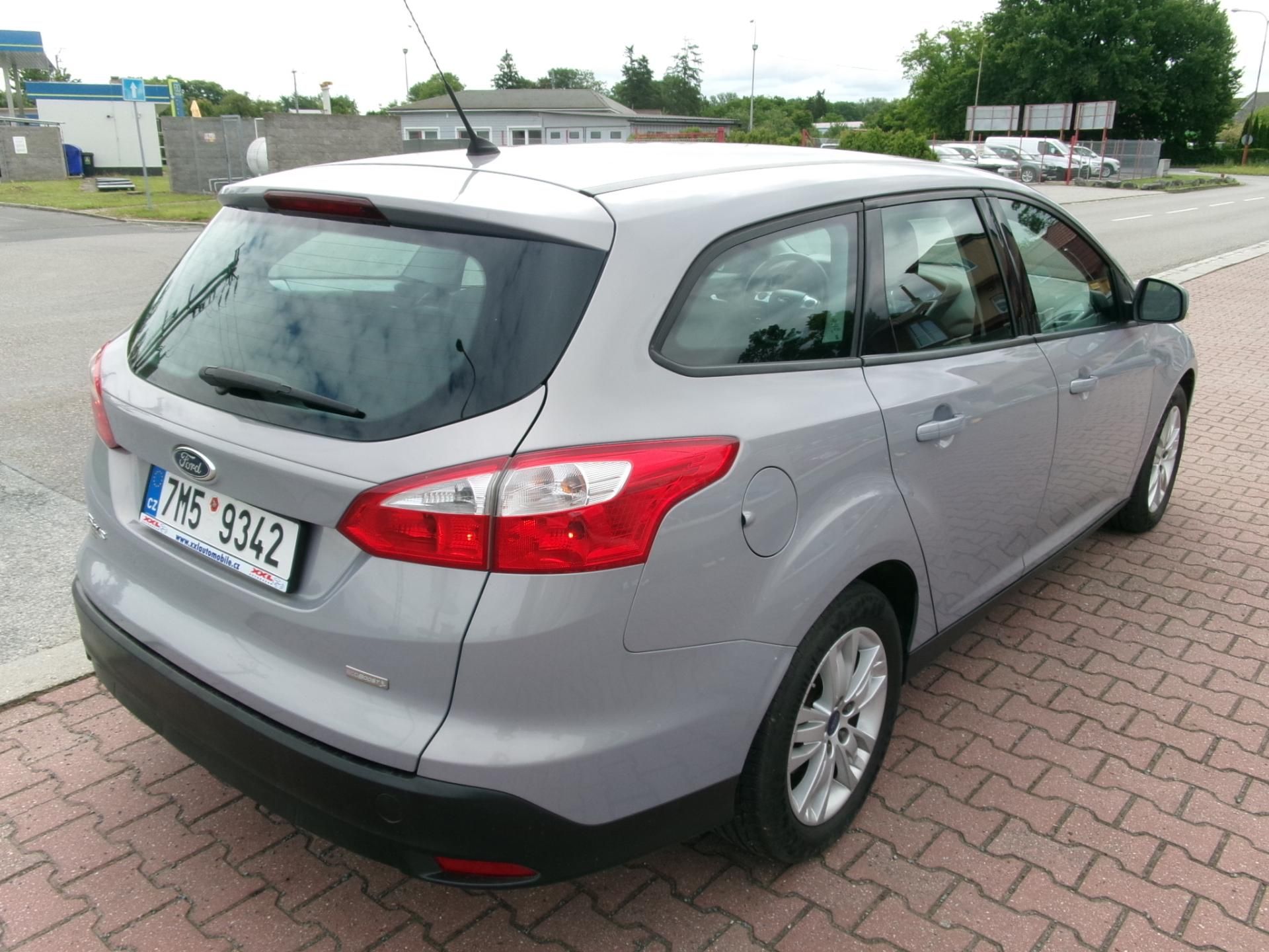 Ford Focus, 1,0 ECOBOOST AC BT TEMP - fotka 4