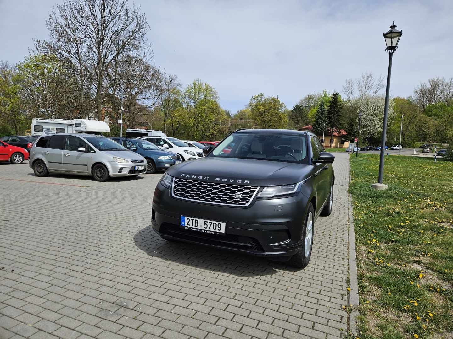Land Rover Range Rover Velar, 2,0/150kW AWD, DPH - fotka 2