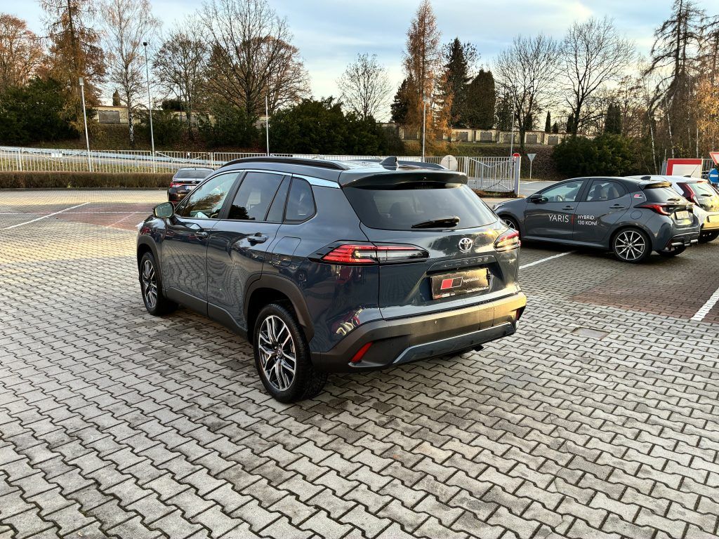 Toyota Corolla Cross, 1.8 Hybrid MC25 Style - fotka 6