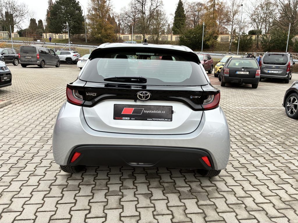 Toyota Yaris, 1.5 Hybrid 116 Comfort - fotka 4