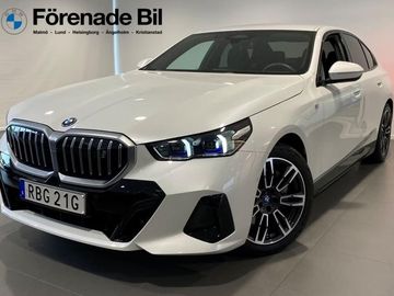 eDrive40 M Sport Kamera Tažné