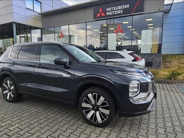 2,4 PHEV 4x4  INSTYLE