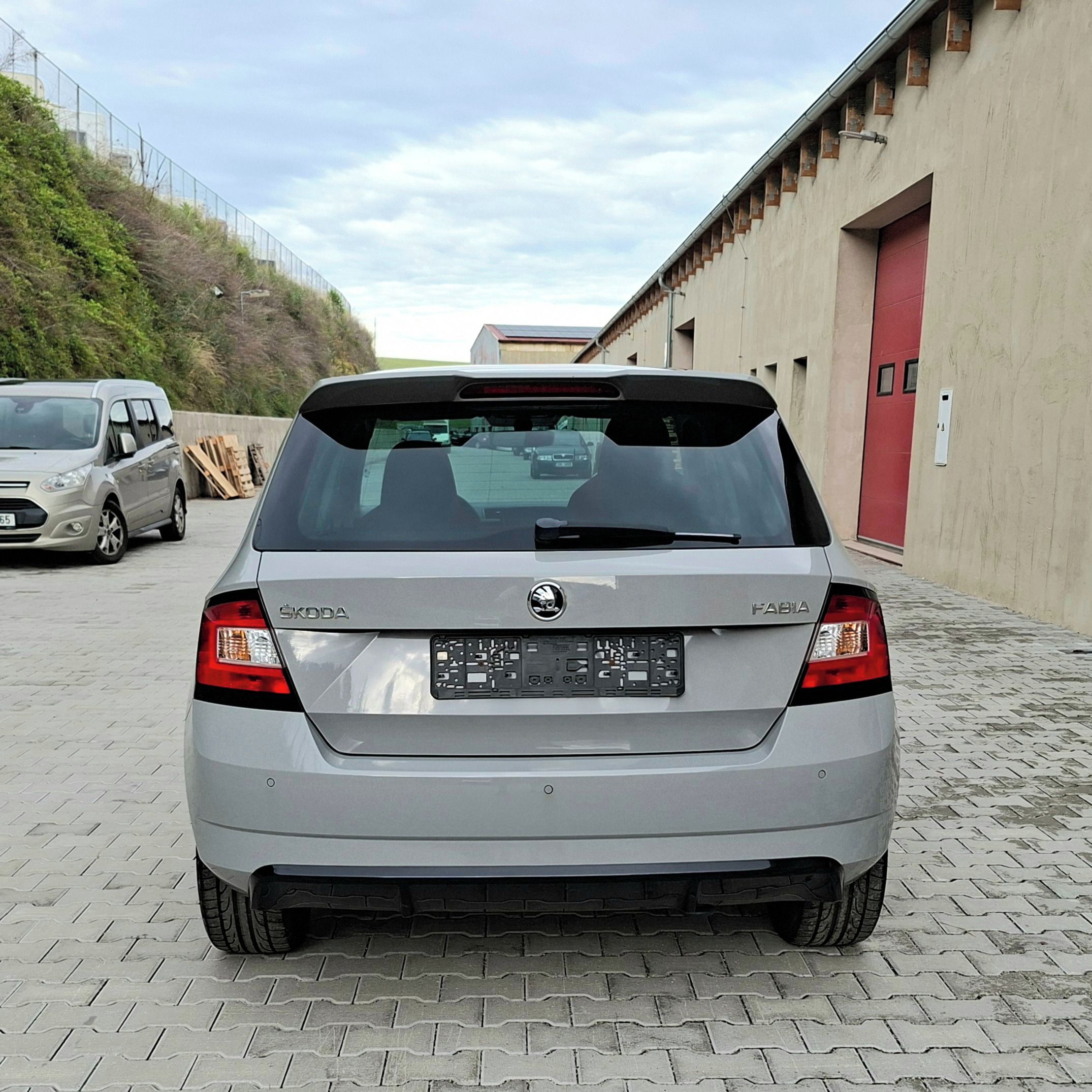 Škoda Fabia, 1.2TSI 66kW Monte Carlo - fotka 6