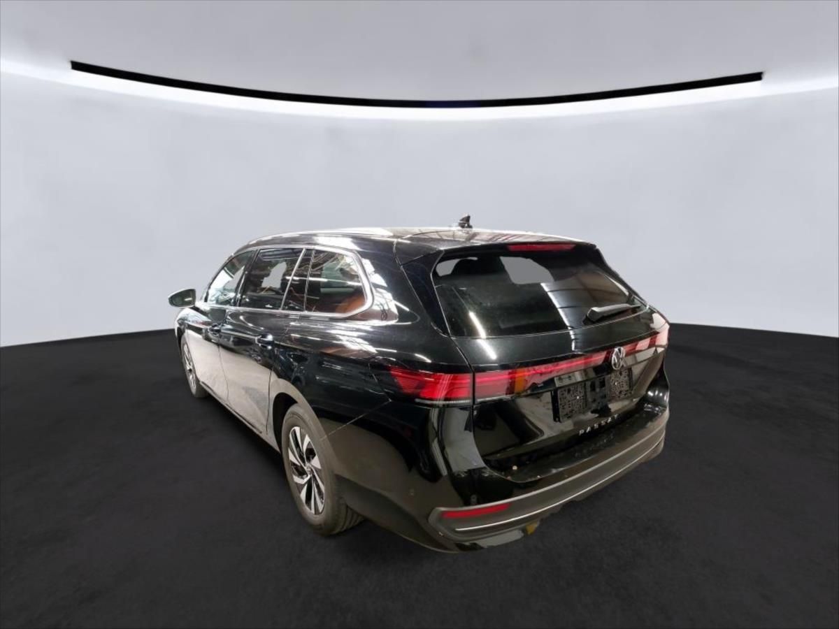 Volkswagen Passat, 2,0 WEBASTO,TAŽNÉ,PANORAMA - fotka 3