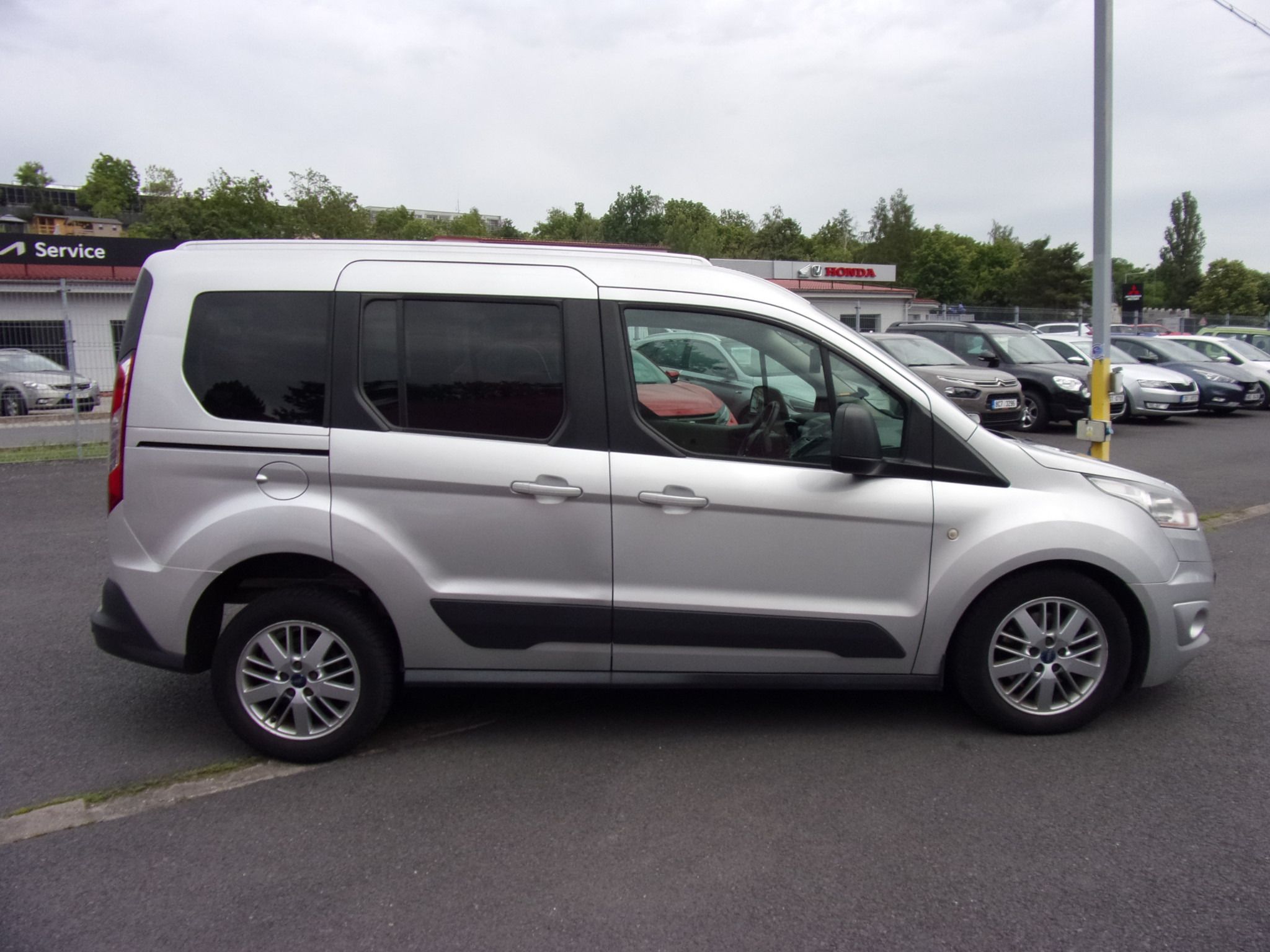 Ford Tourneo Connect, 1,6 TDCI - fotka 2