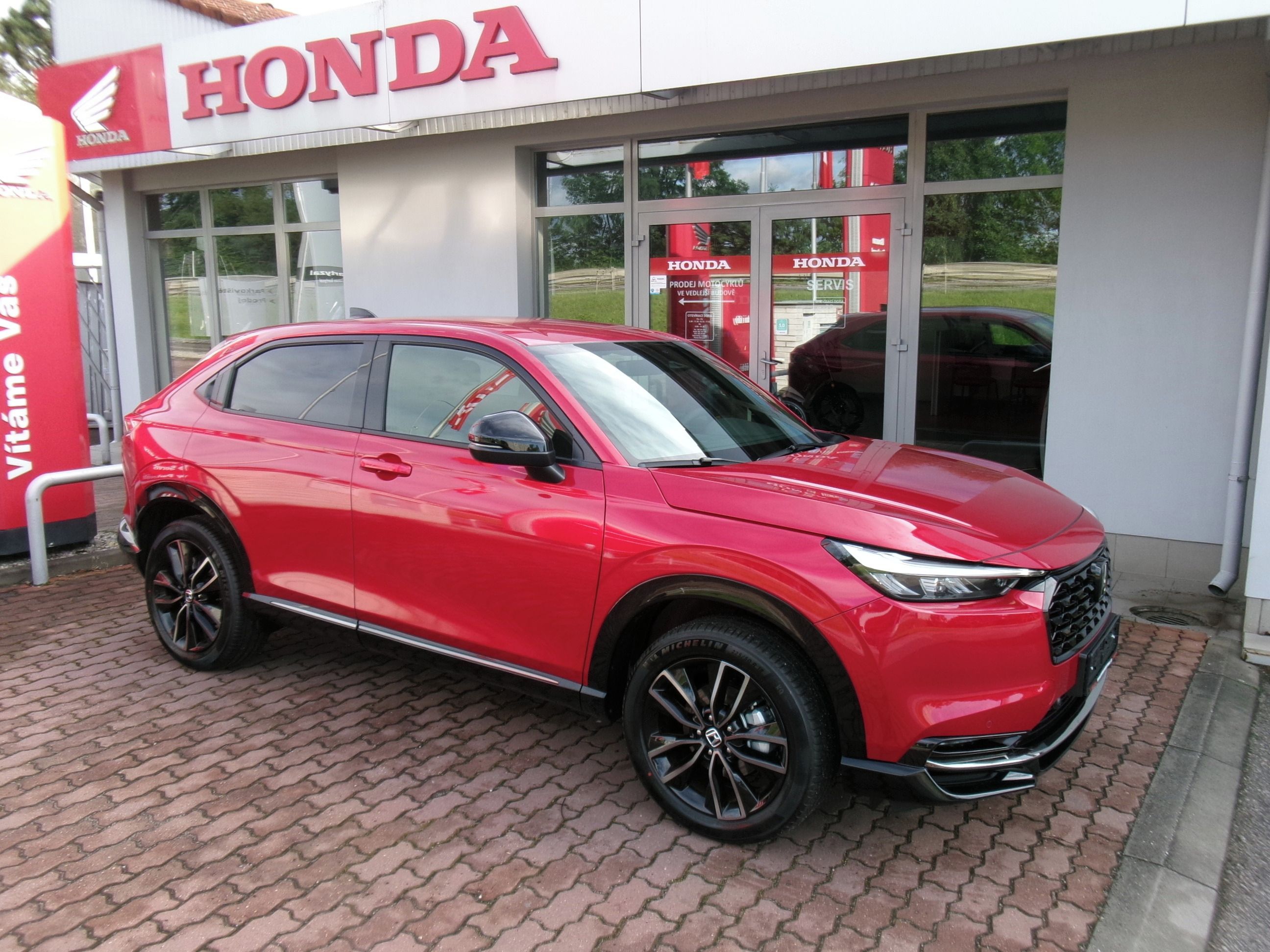Honda HR-V, 1.5e:HEV ADVANCE SPORT 27 - fotka 2