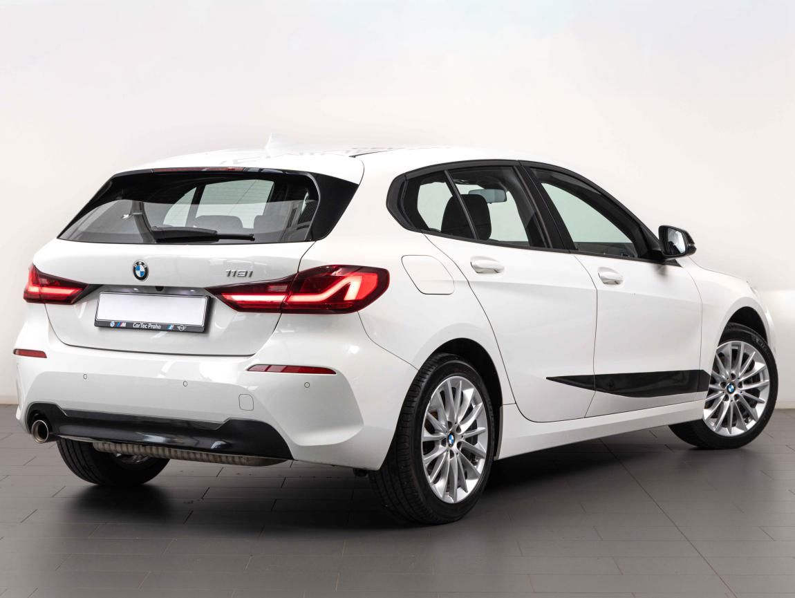 BMW Řada 1, 118i - fotka 5