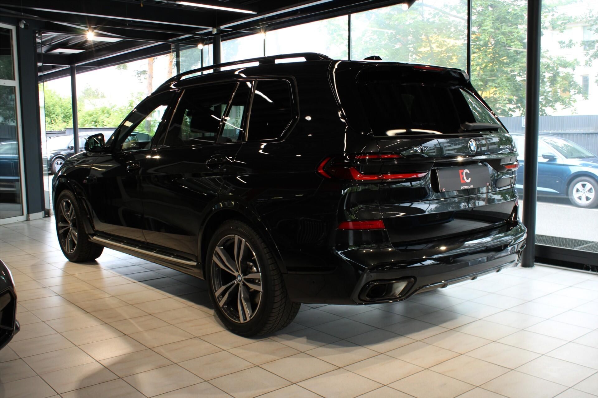 BMW X7, xDrive40d M Sport Pro ExeDrPro - fotka 4