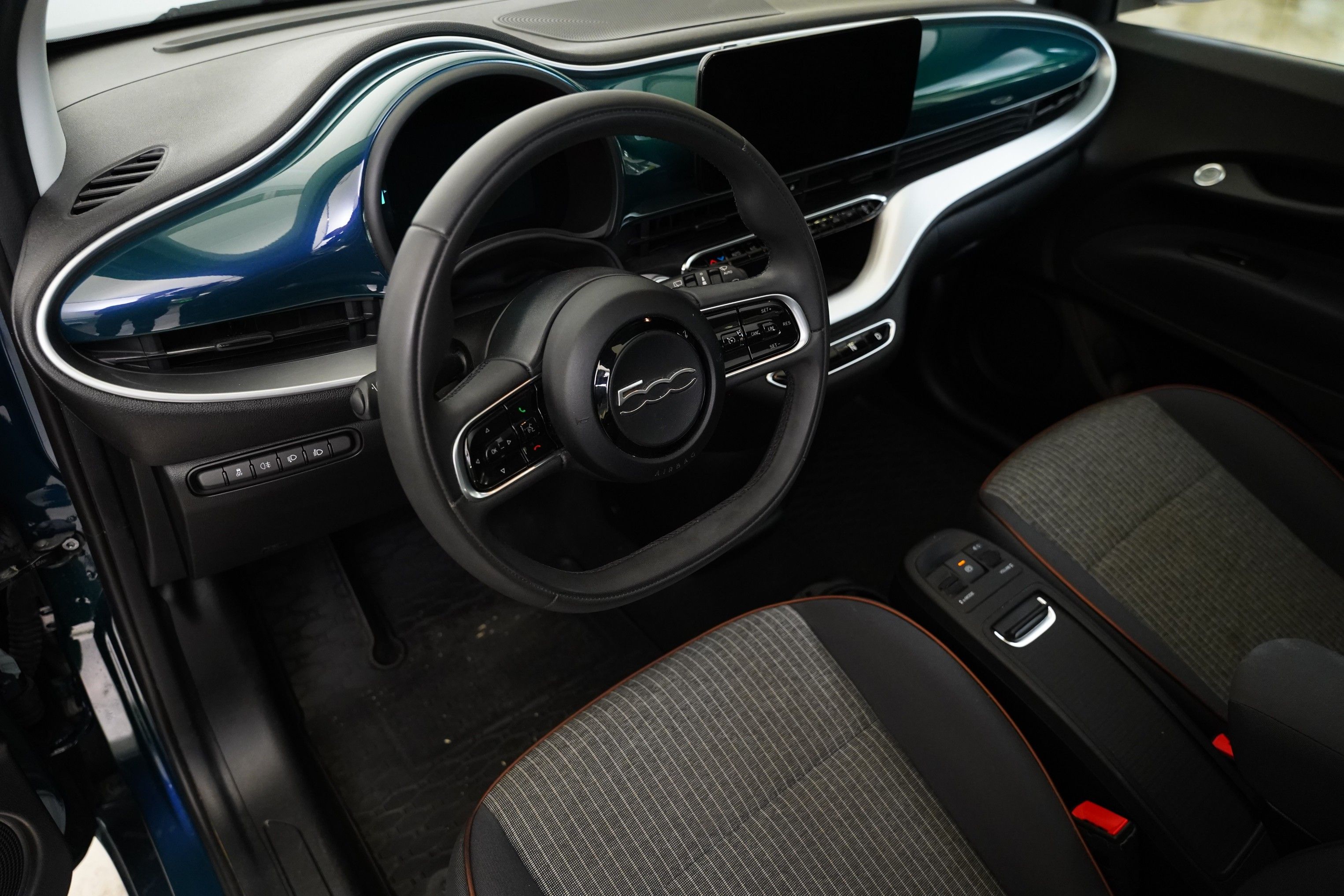 Fiat 500, 42kWh 118k - fotka 5
