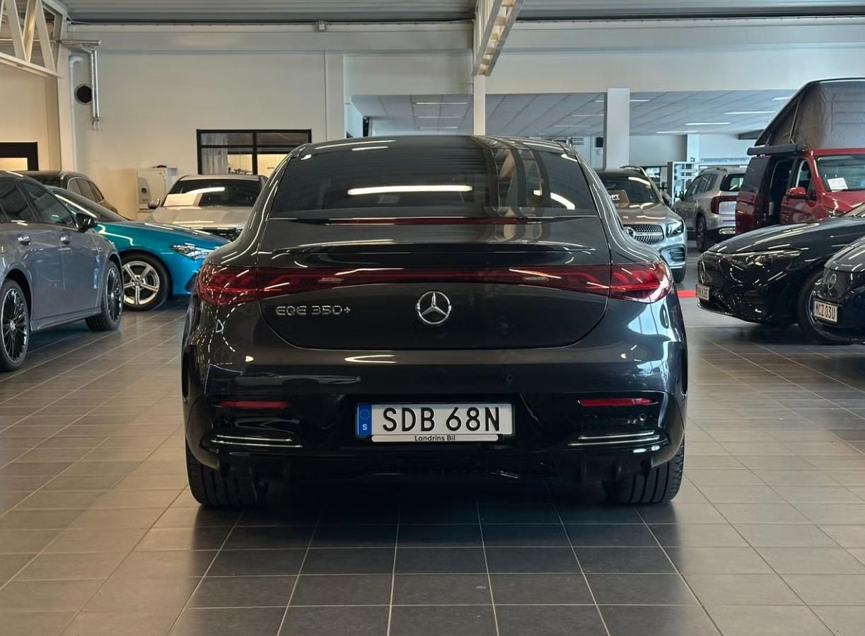 Mercedes-Benz EQE, 350+ AMG Kamera Pano. Bílý in. - fotka 6