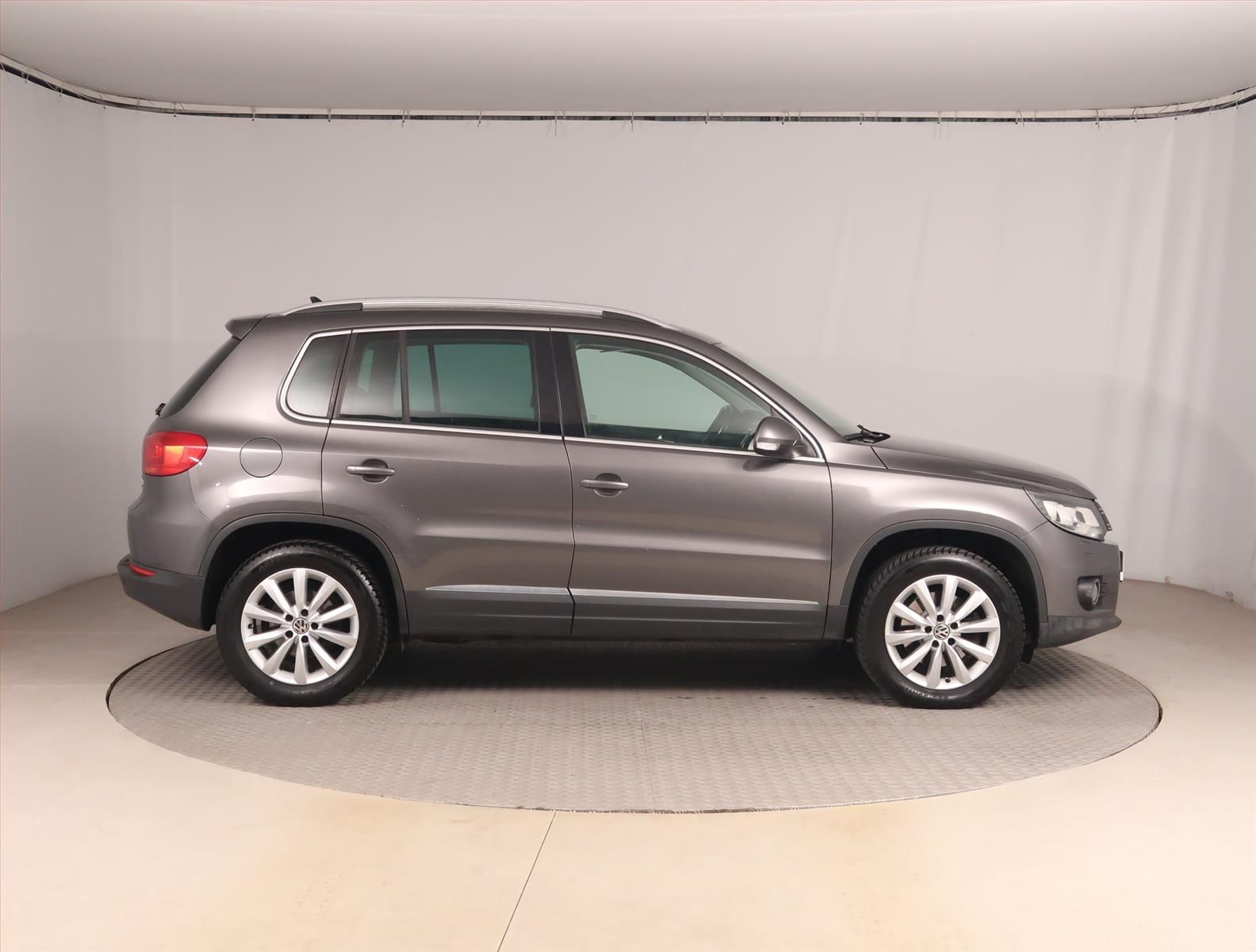 Volkswagen Tiguan, 2.0 TDI, Kůže, Navi - fotka 6