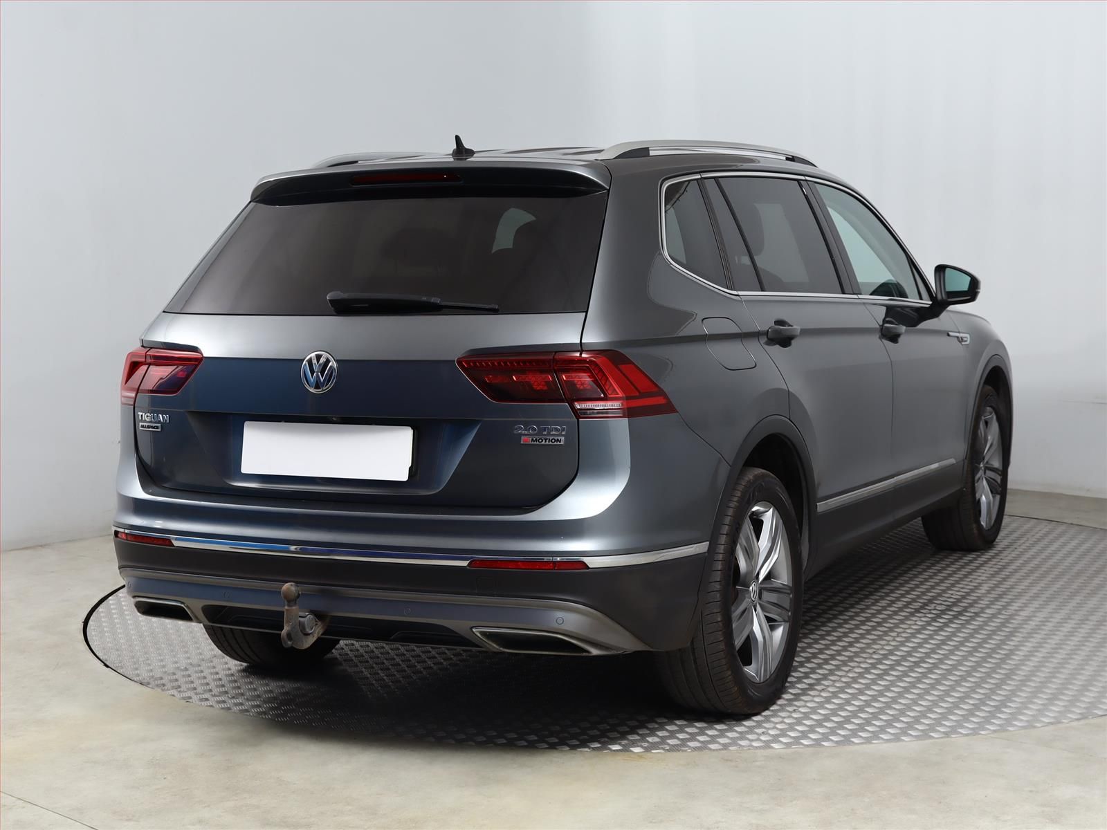 Volkswagen Tiguan Allspace, 2.0 TDI, 4X4, Automat, 7 míst - fotka 5