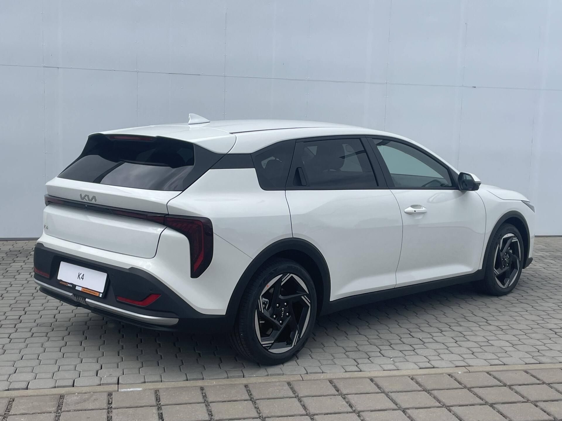 Kia K4, EXCLUSIVE 1,0 T-GDi - fotka 2
