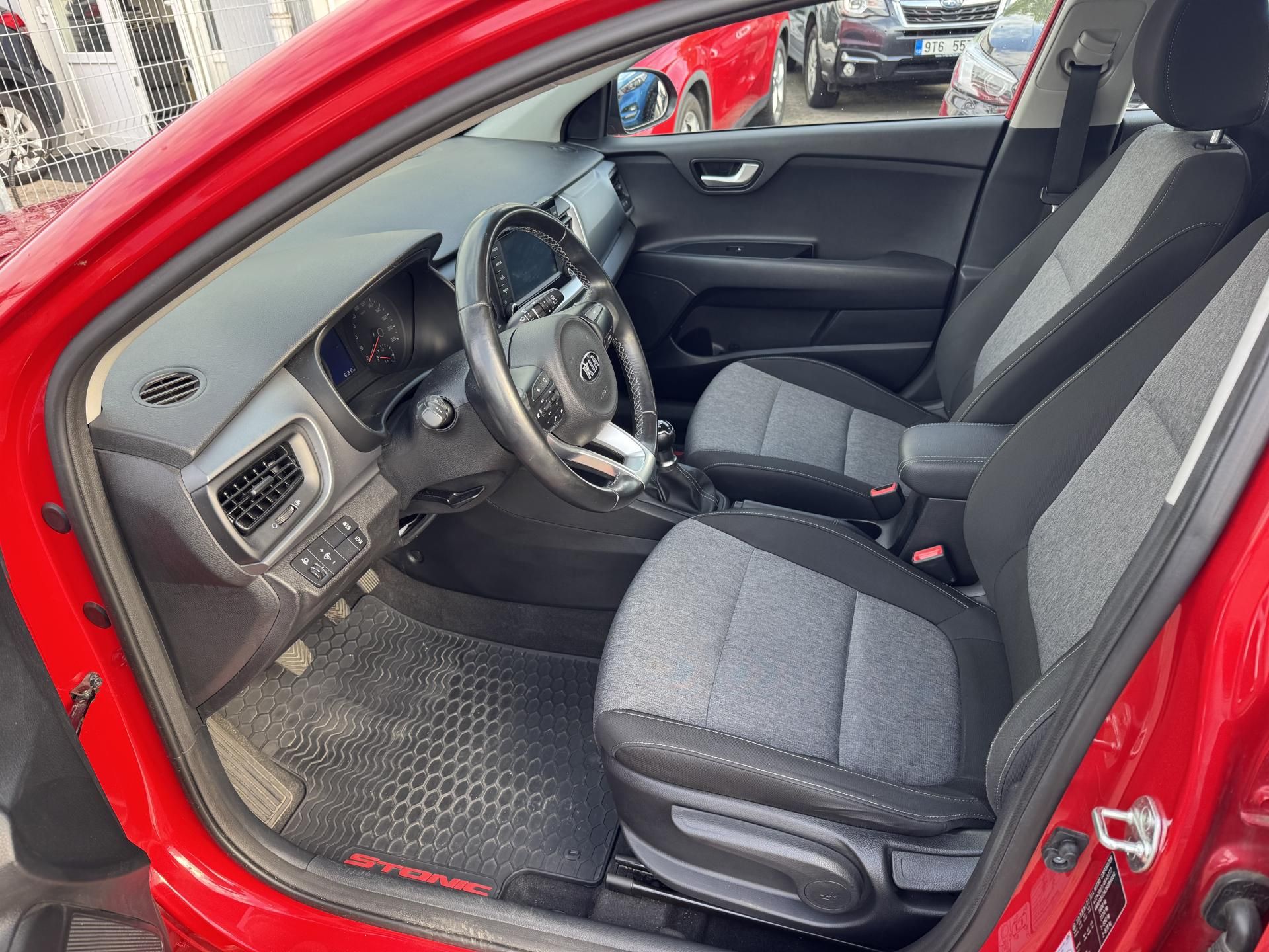 Kia Stonic, 1,25 CVVT, ČR, 1.MAJ. - fotka 5