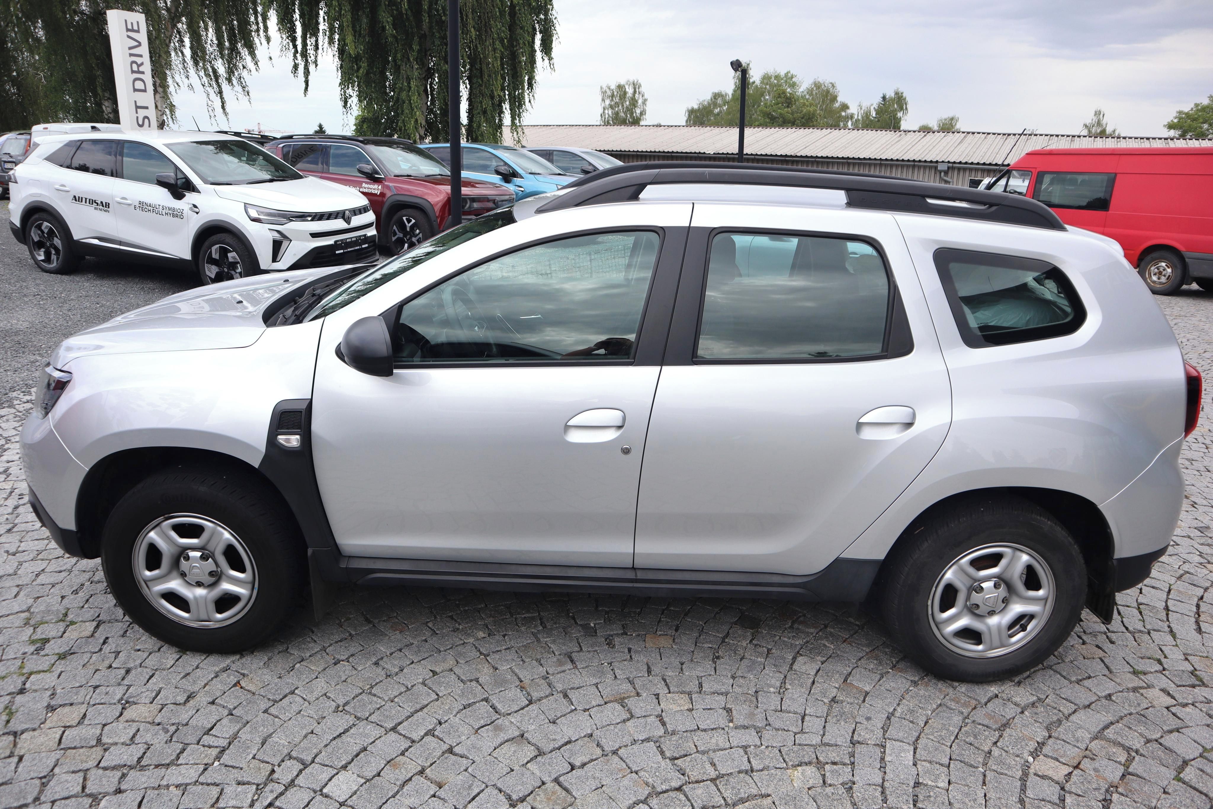 Dacia Duster, 1,6 tažné, dvě sady kol - fotka 4