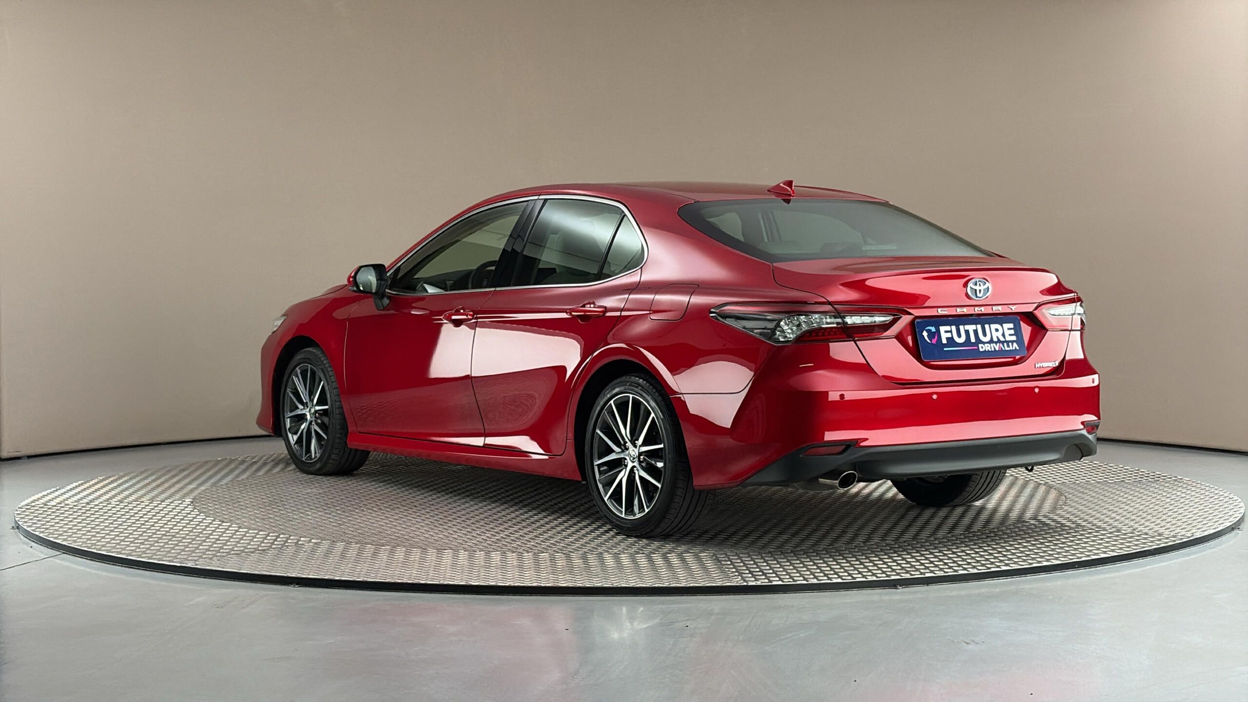 Toyota Camry, 2.5 Hybrid AUT Executive - fotka 2