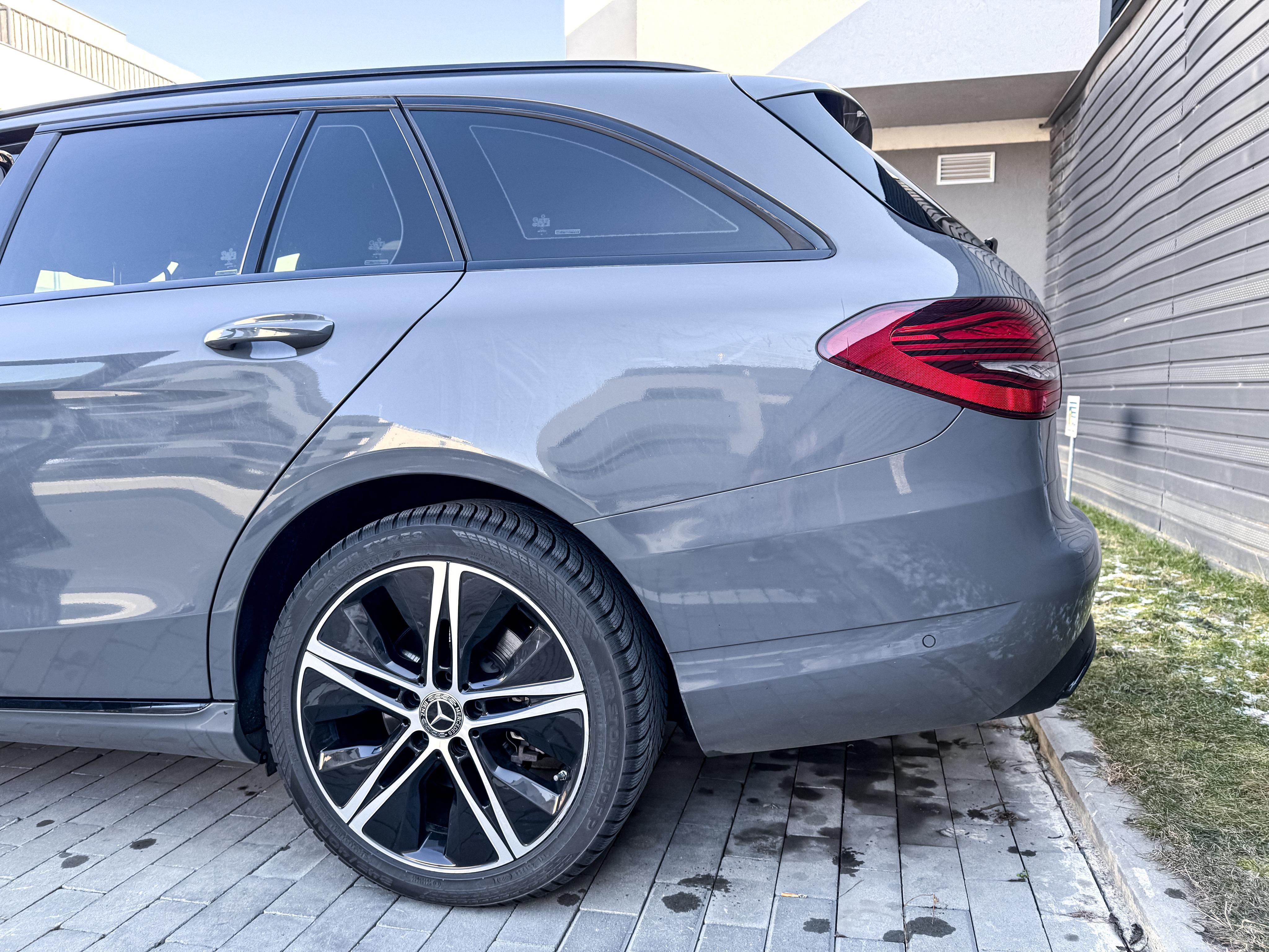 Mercedes-Benz Třídy C, Mercedes Benz C300e - fotka 5